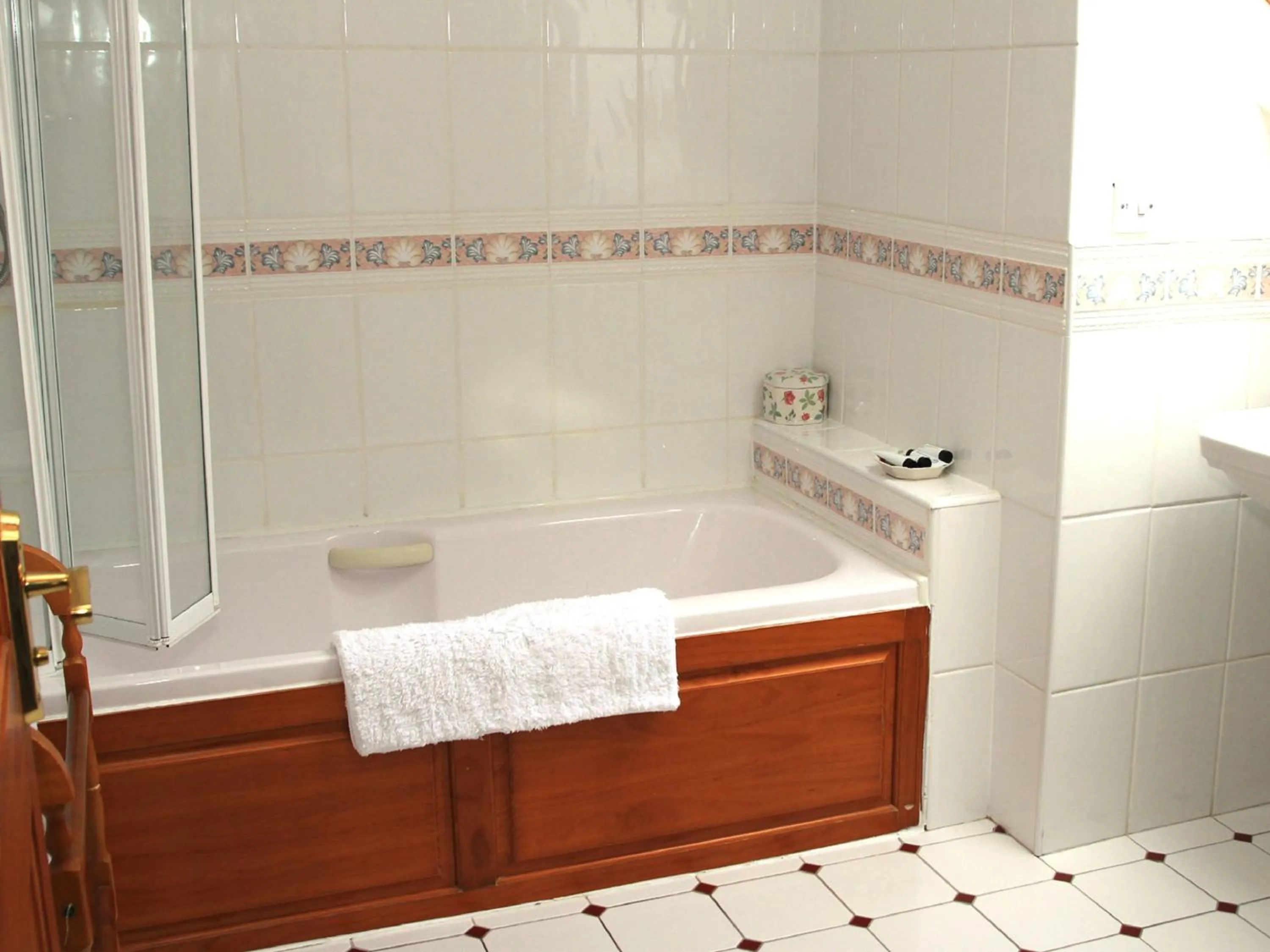 Bathroom in Westacre Bed & Breakfast