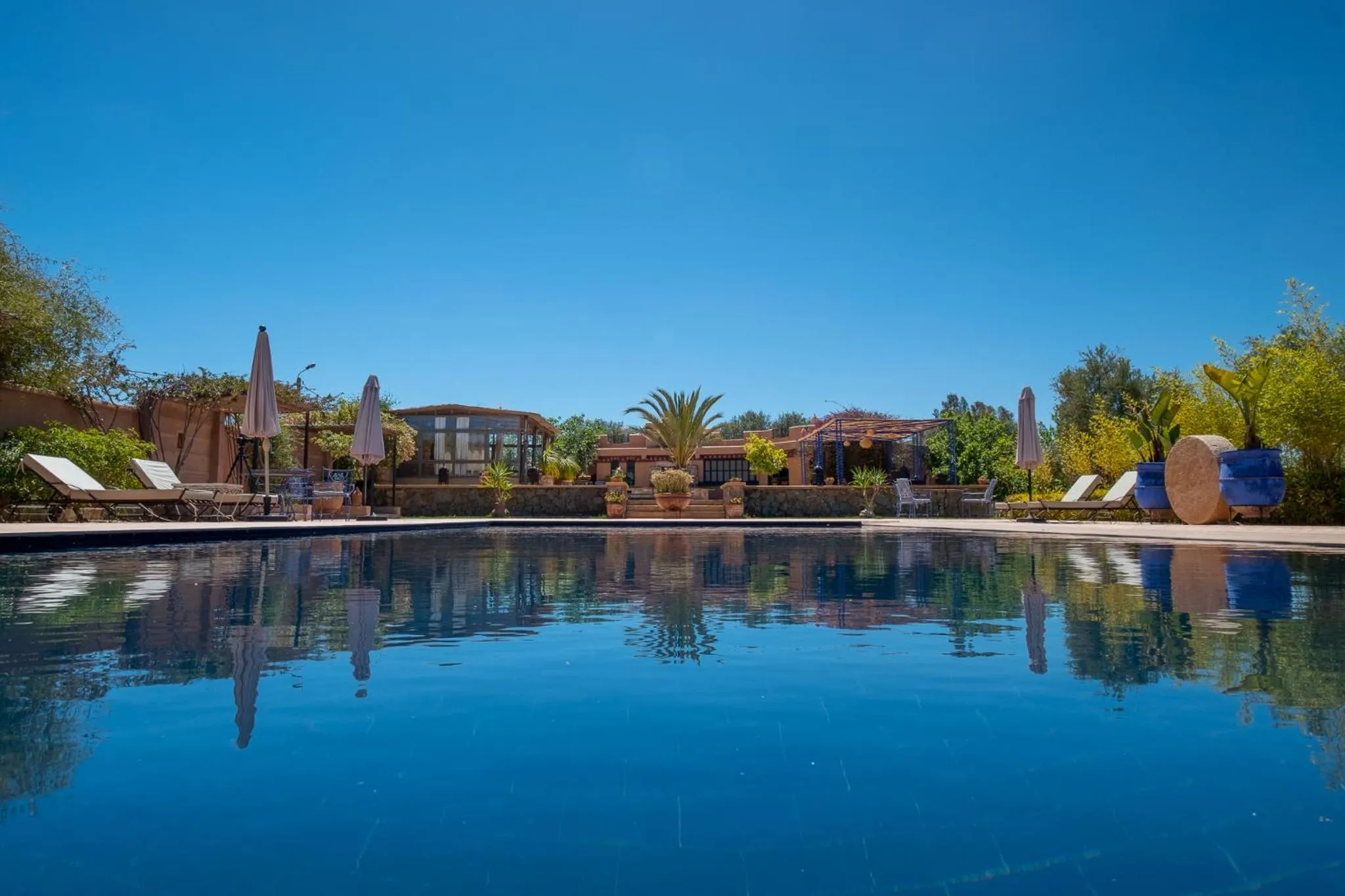 Pool view in SOBOL Le Chant des Oliviers