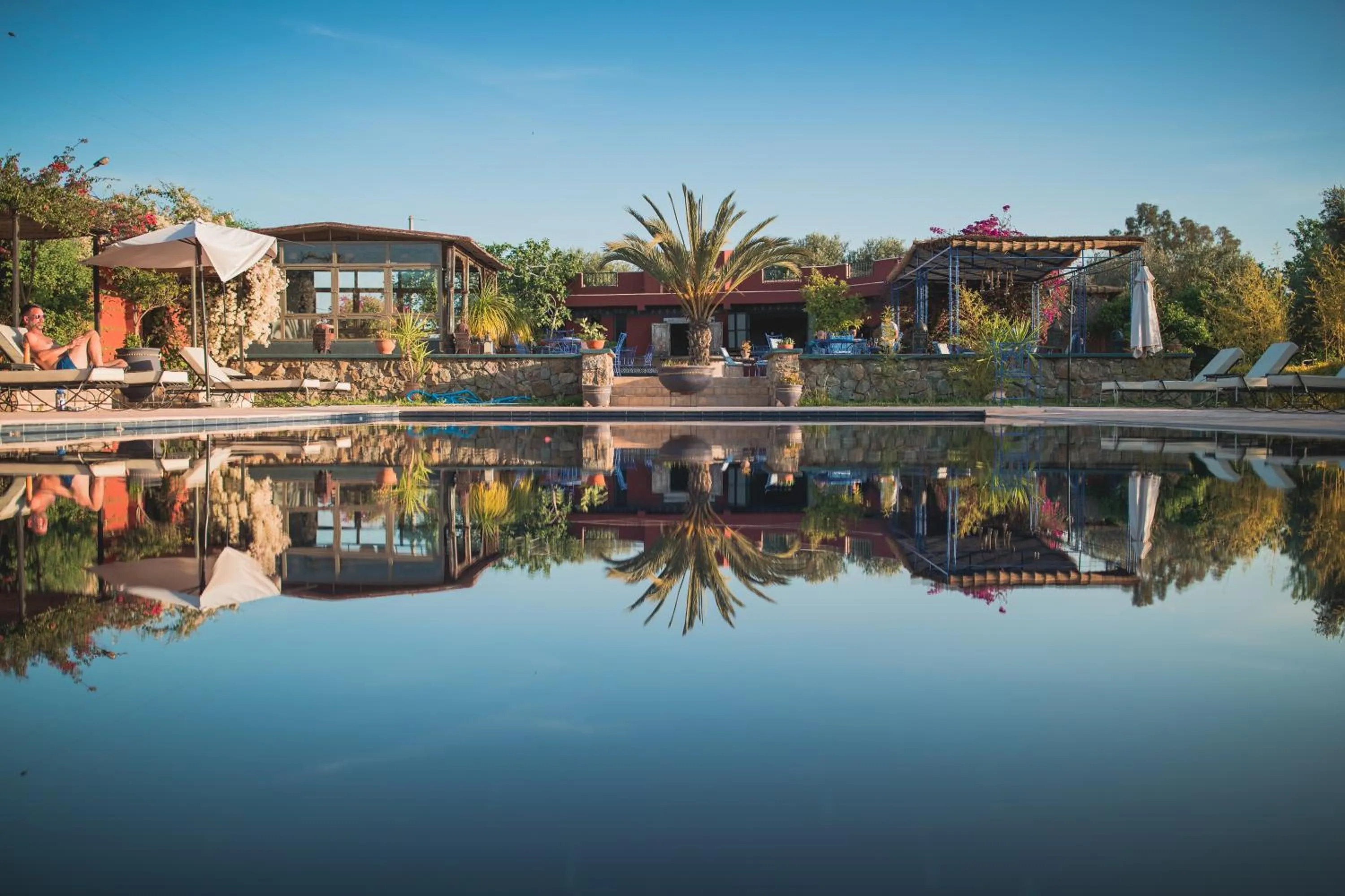 Pool view in SOBOL Le Chant des Oliviers