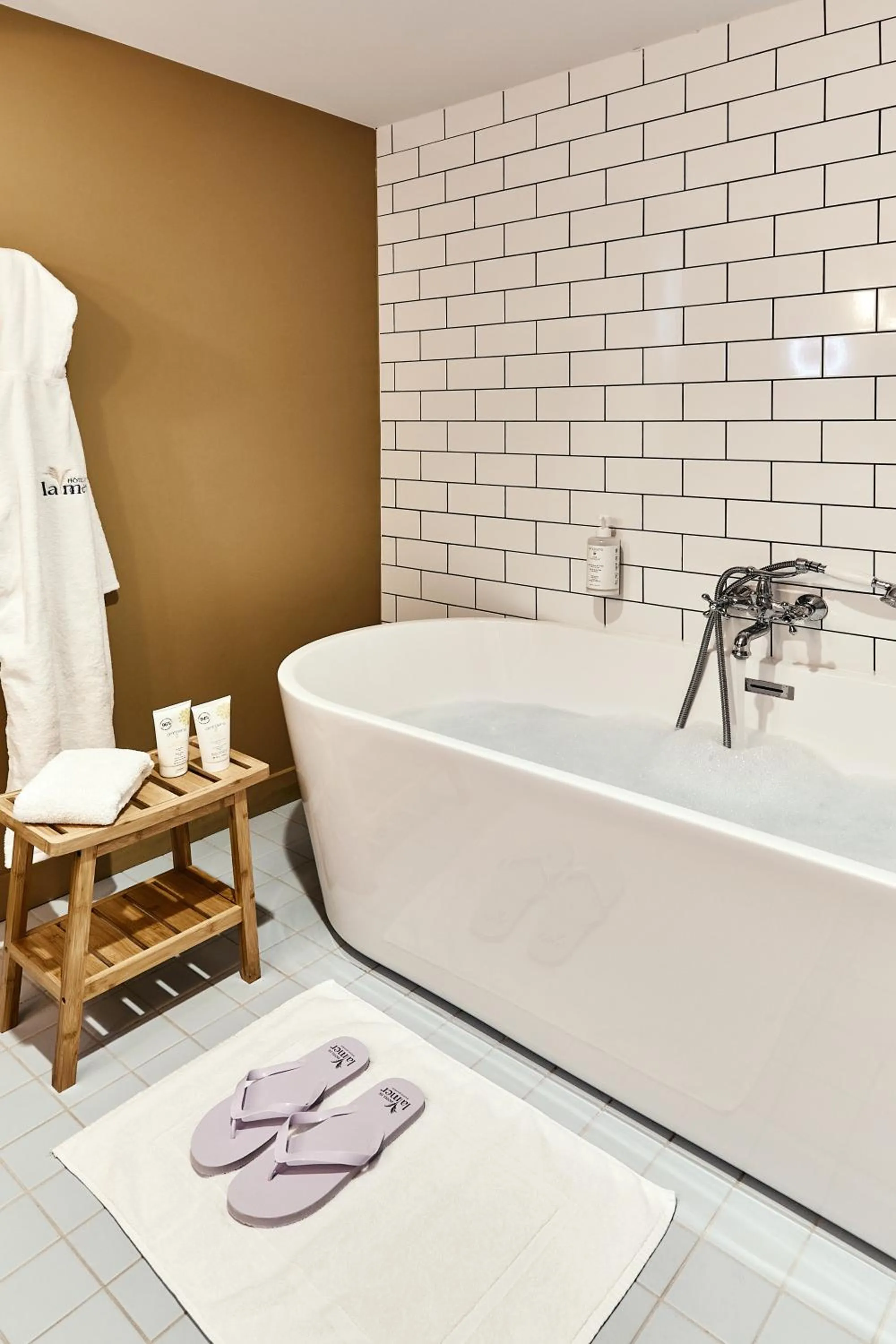 Bathroom in Hôtel de la Mer & Spa