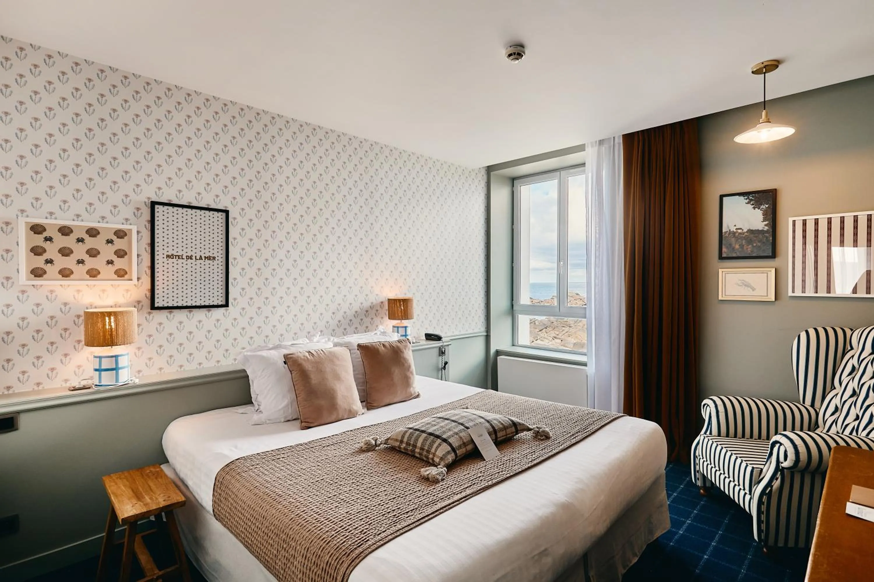 Bed in Hôtel de la Mer & Spa