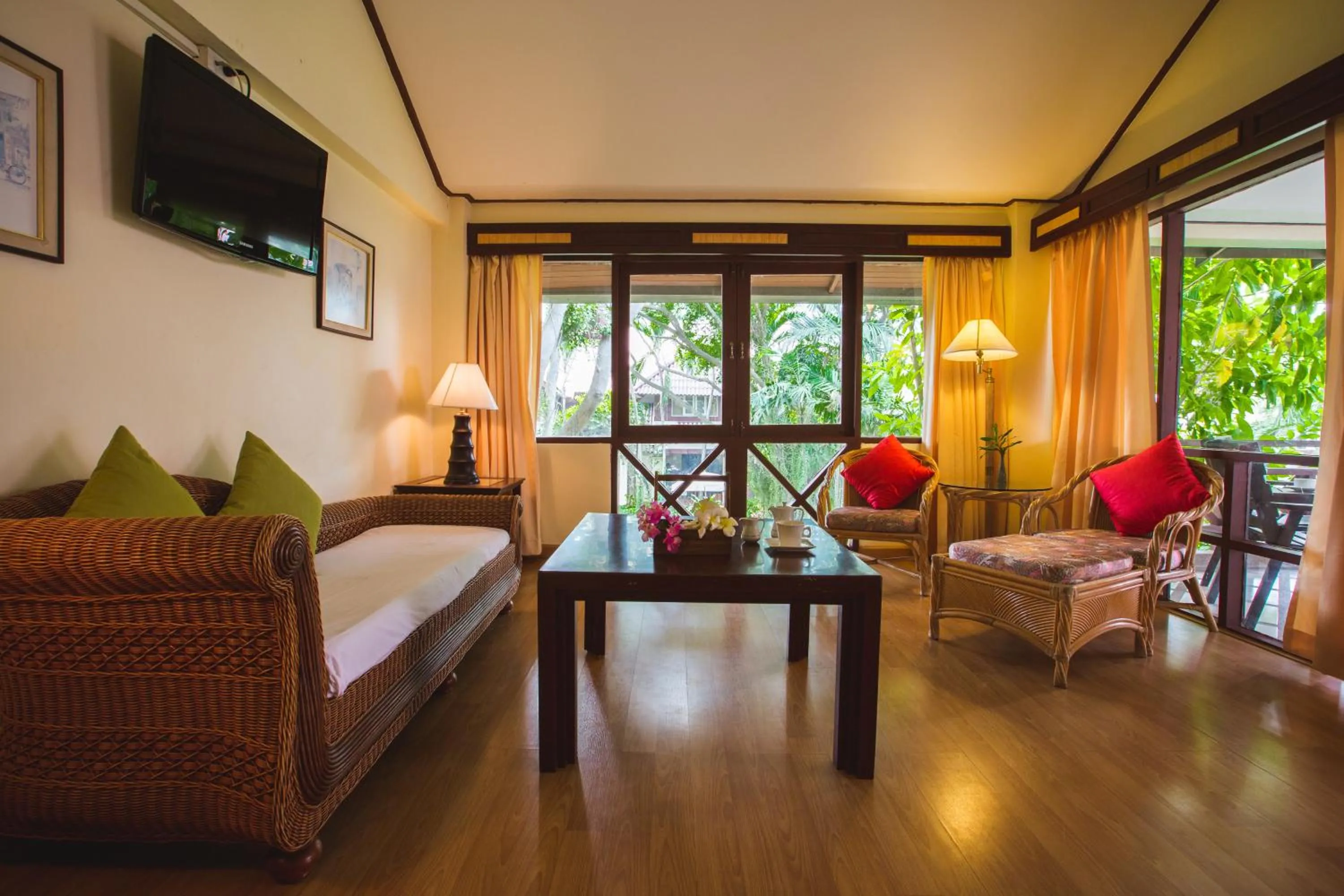 Living room in Natural Park Resort Pattaya
