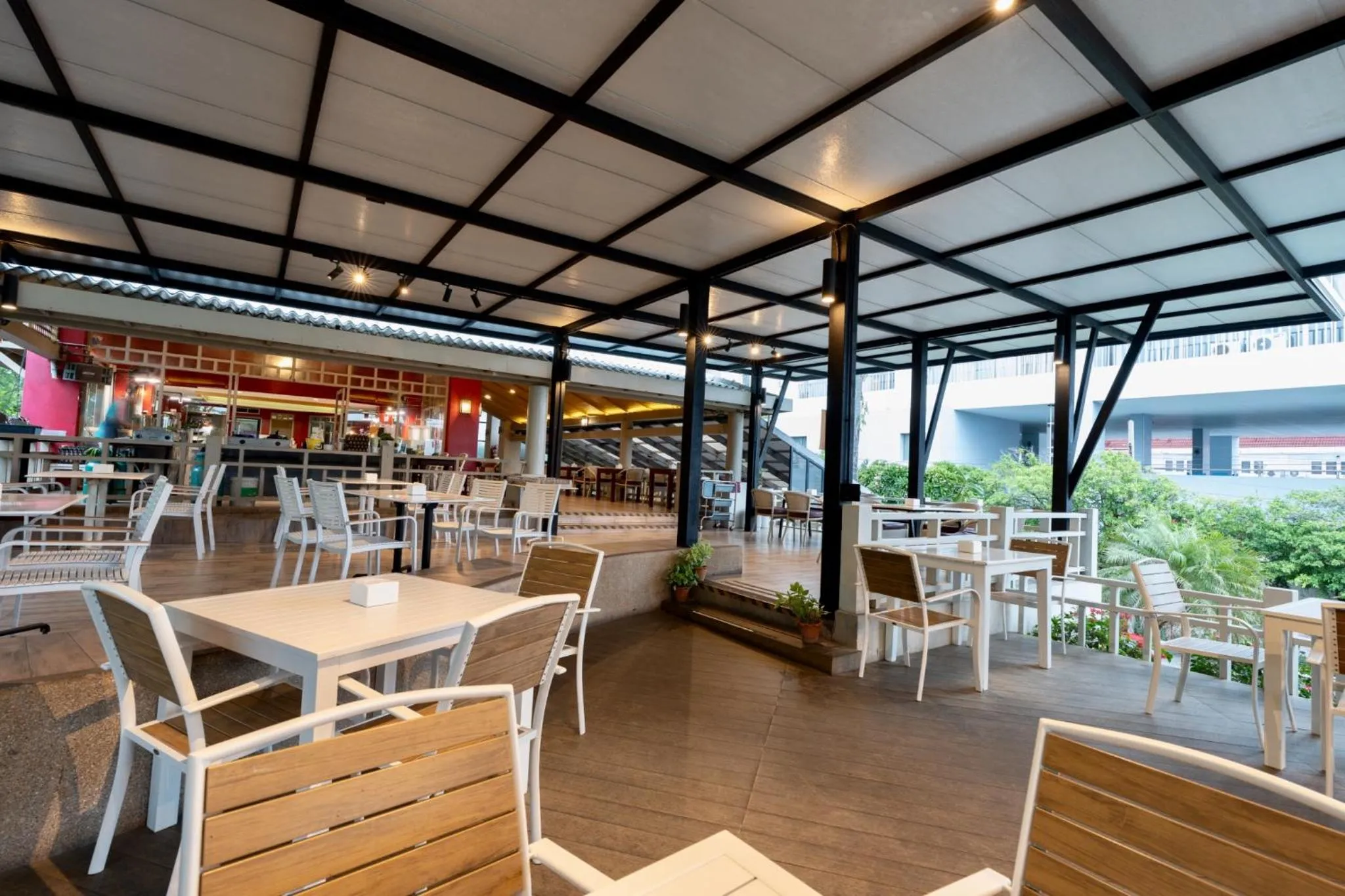 Natural Park Resort Pattaya