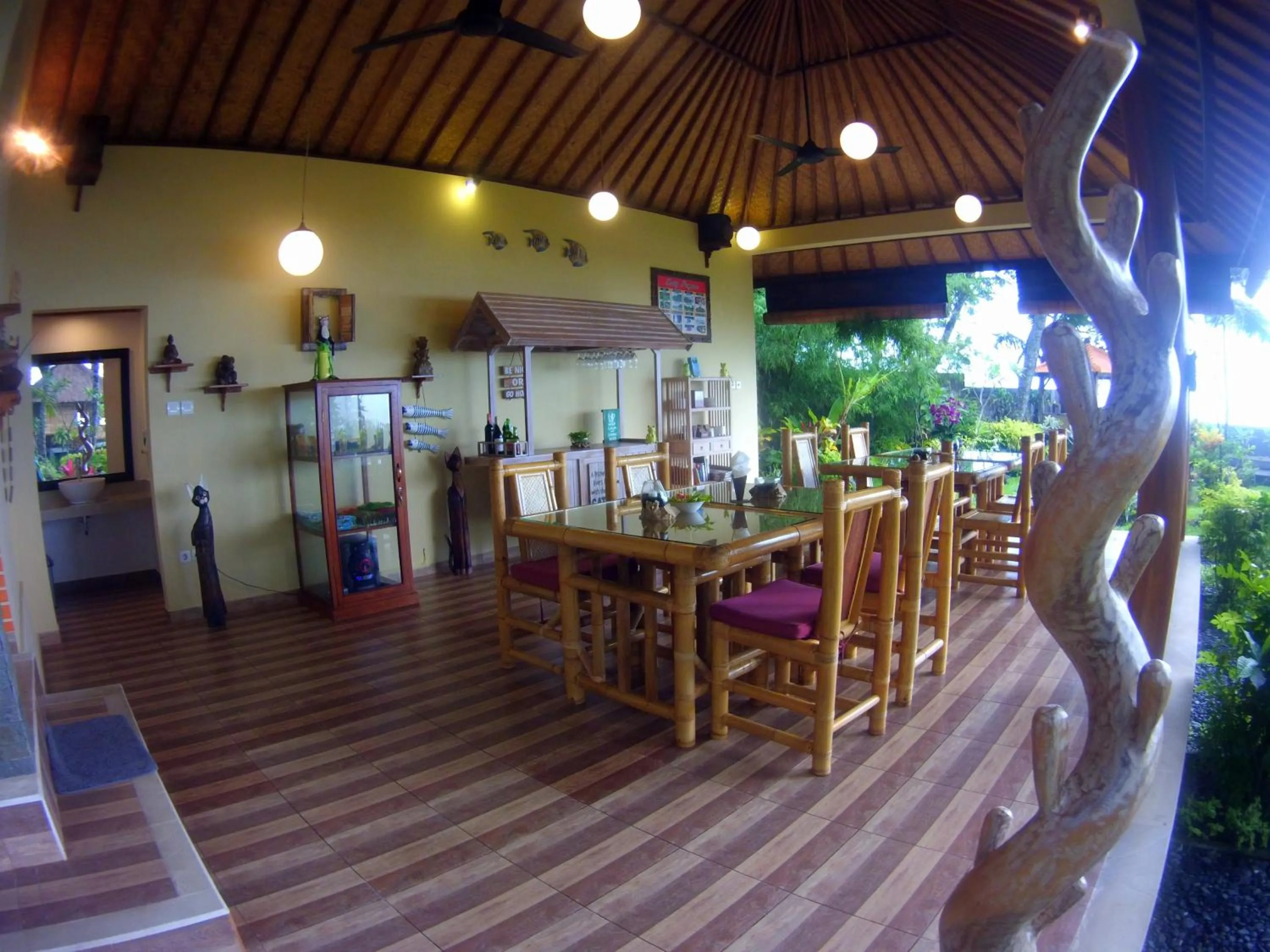 Restaurant/places to eat in Alam Mimpi Bali