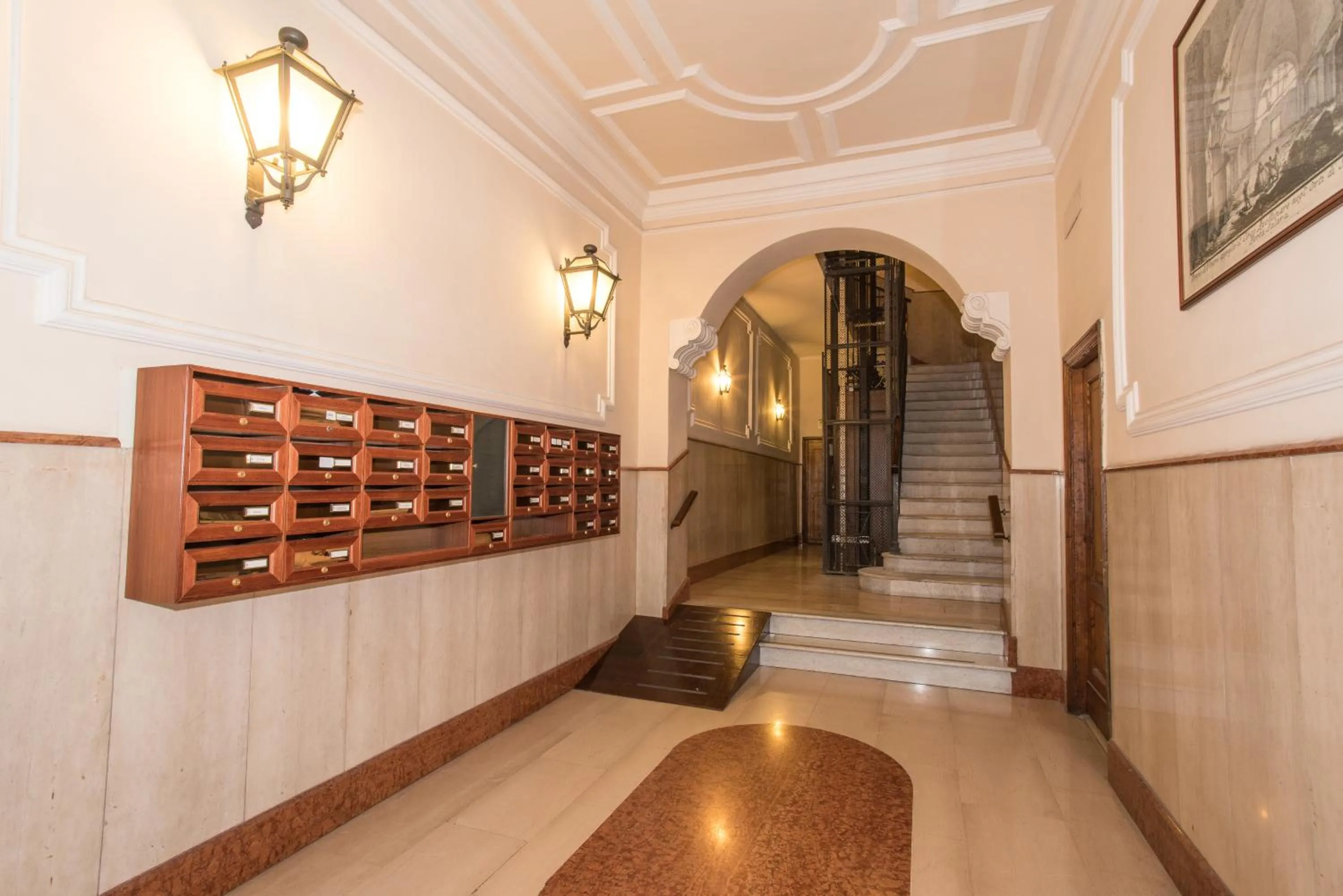 Facade/entrance in Roma 2B