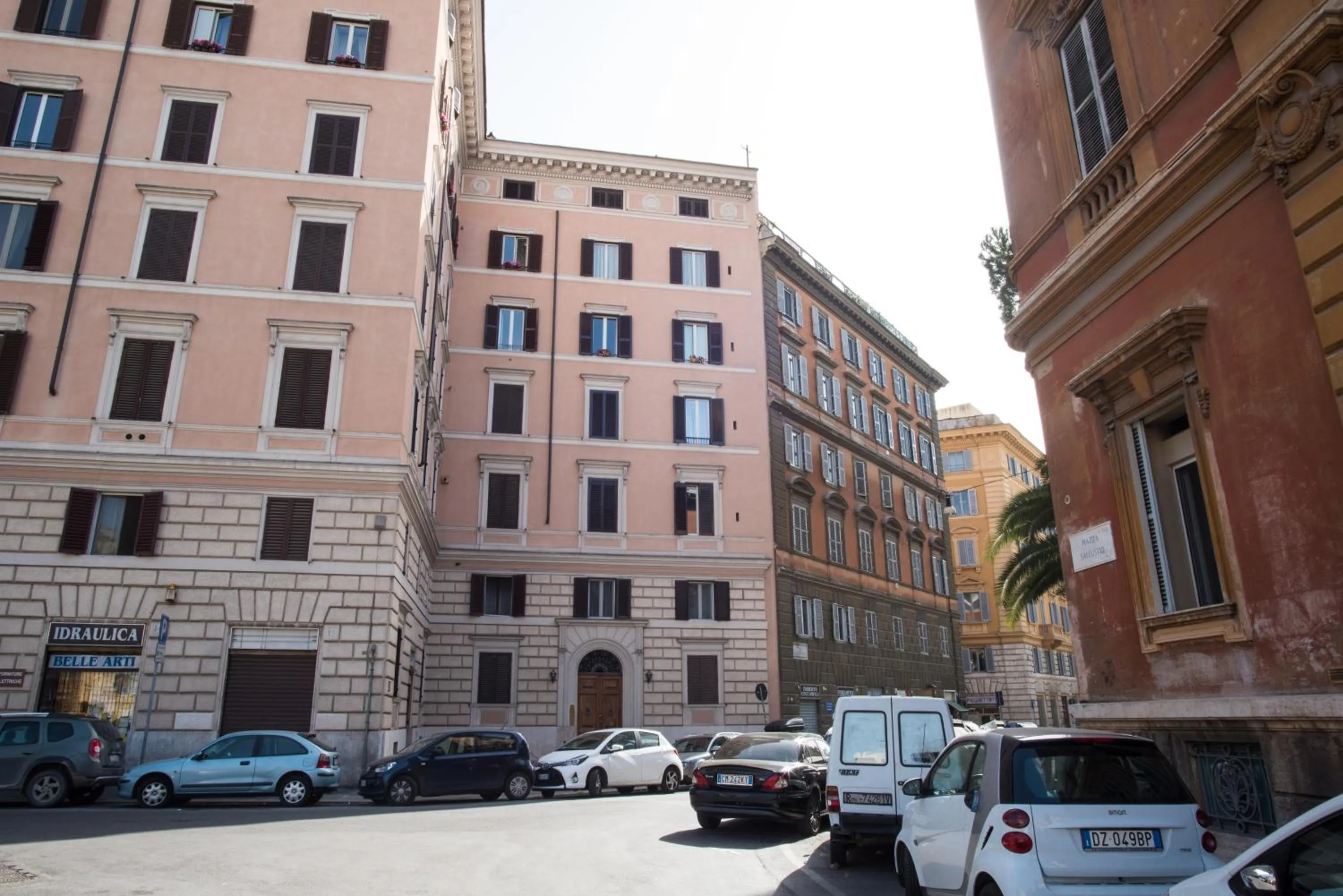 Facade/entrance in Roma 2B