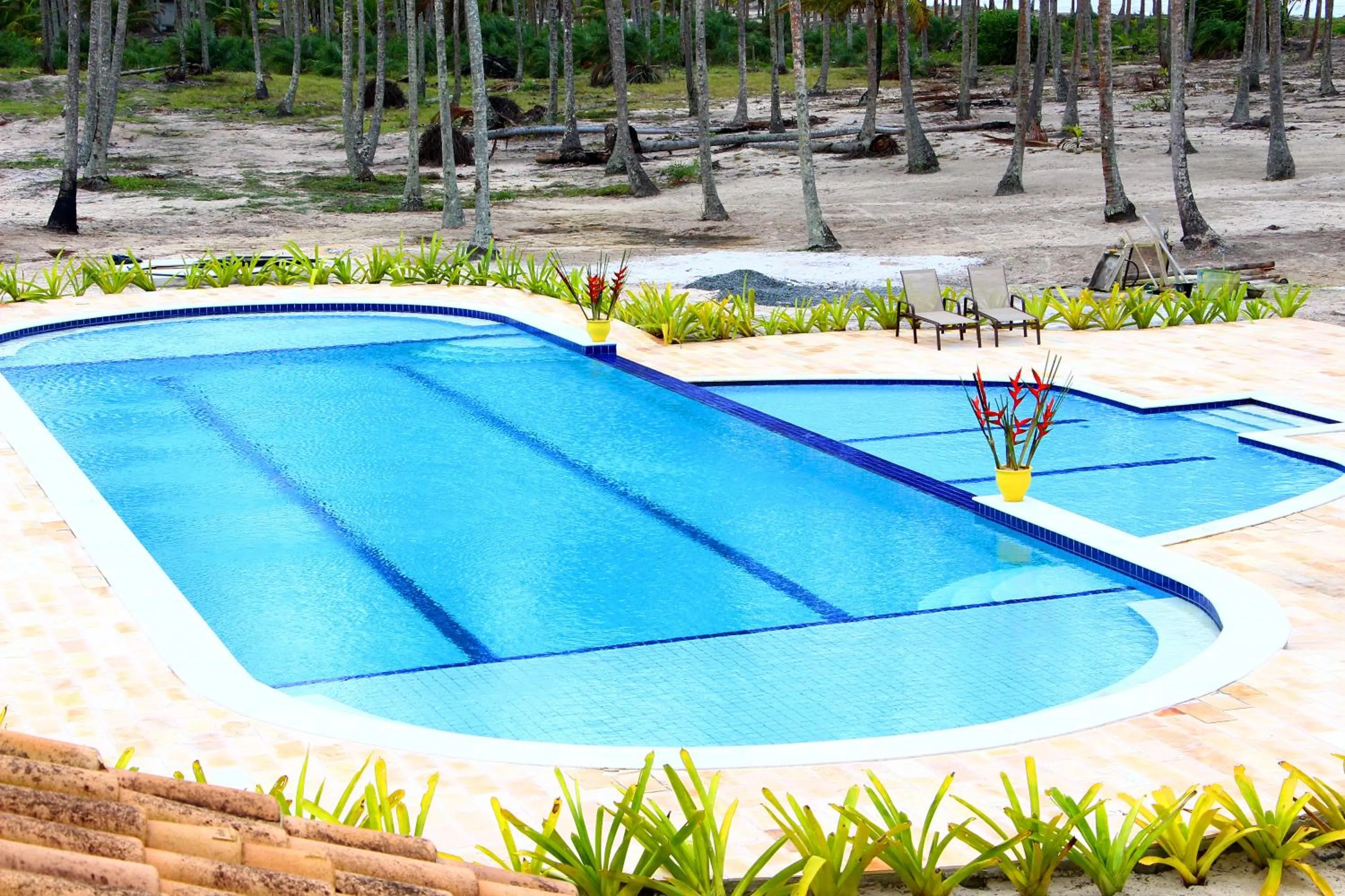 Swimming pool in Makaira Beach Resort