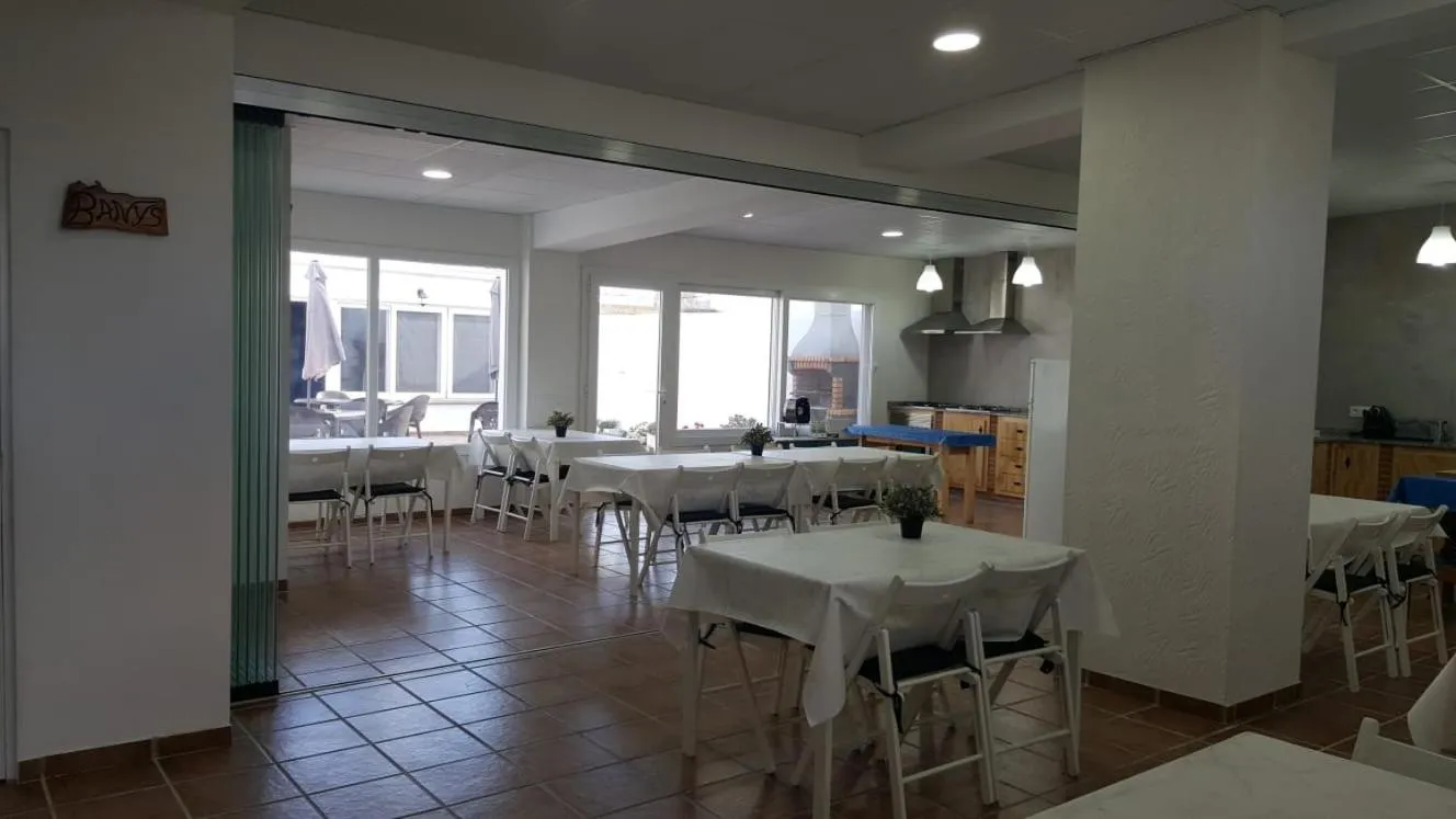 Dining area in La Llar de Laura