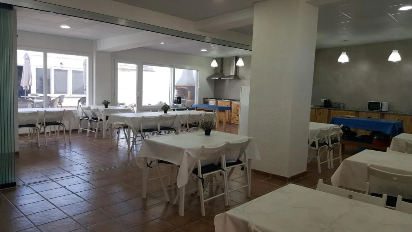 Dining area in La Llar de Laura