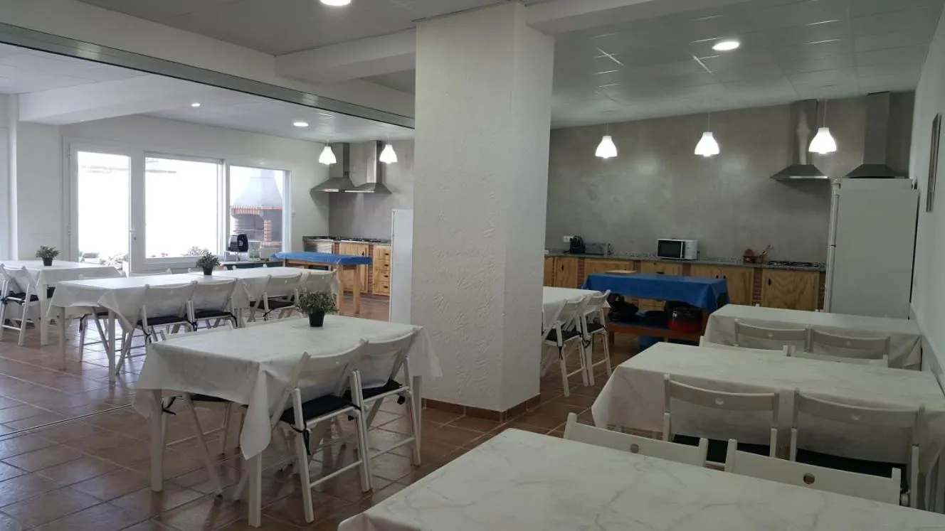 Dining area in La Llar de Laura