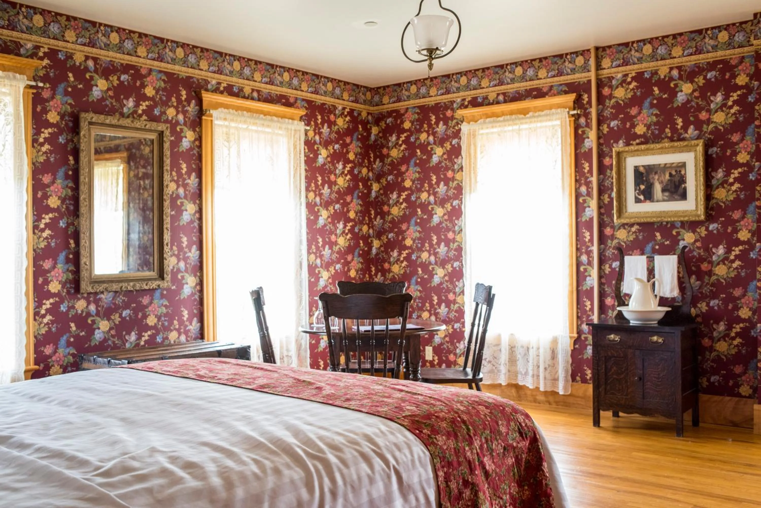 Photo of the whole room, Bed in Hôtel Château Albert
