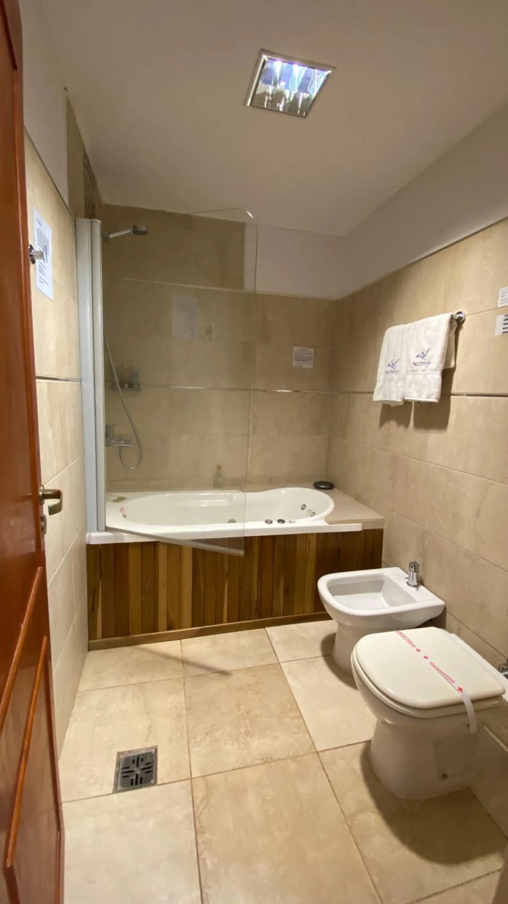 Shower in Bagu Azul Obera