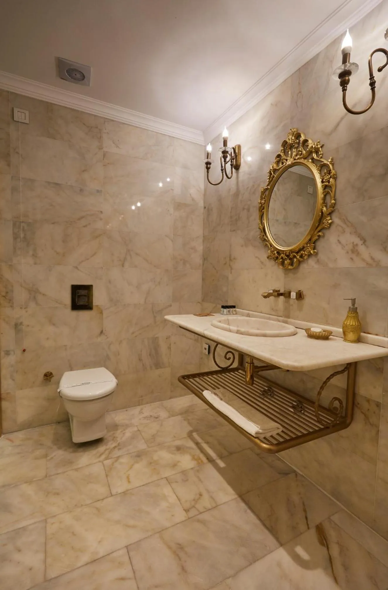 Bathroom in Vinifera Ephesus Hotel