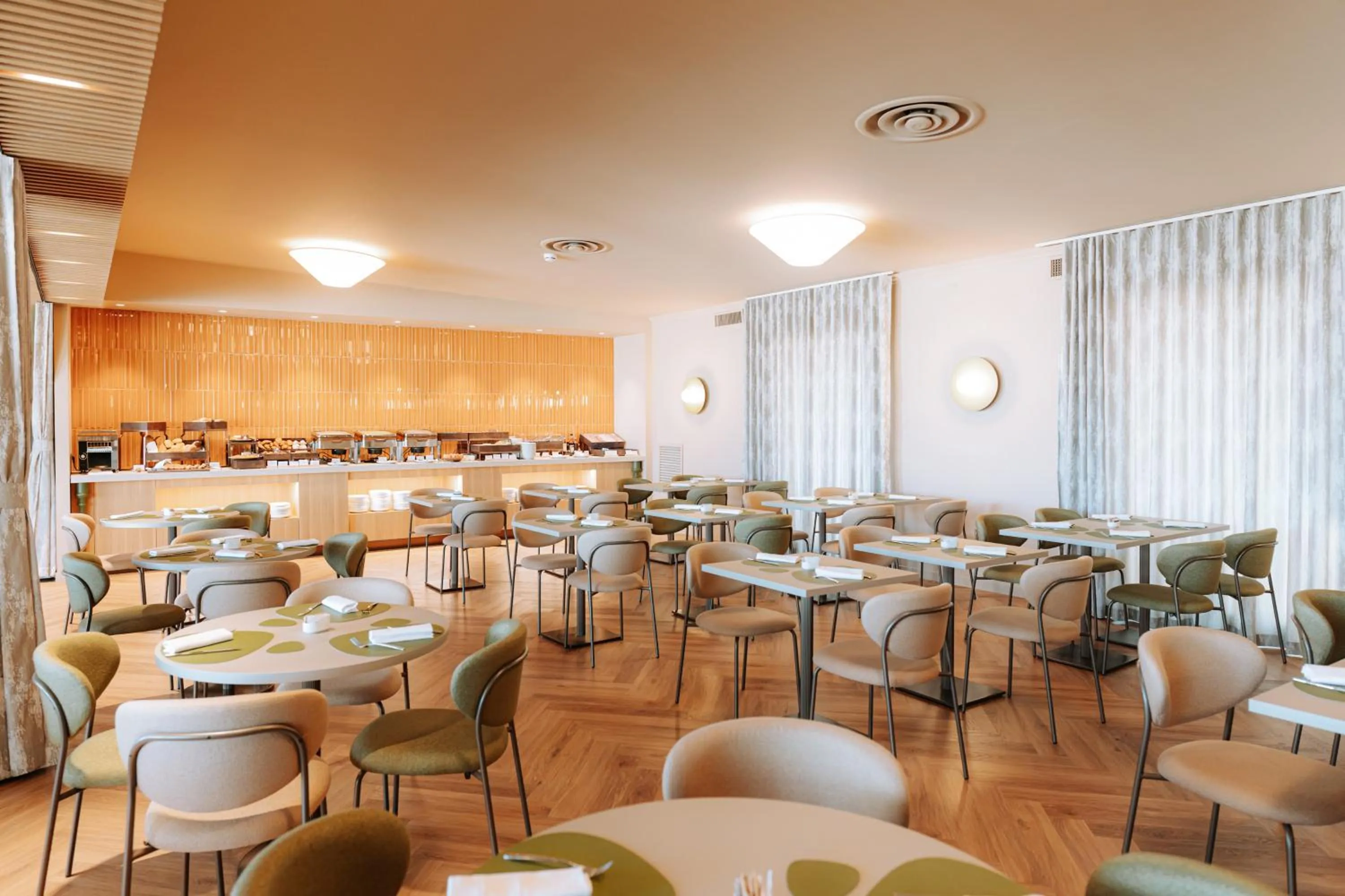 Breakfast in Mövenpick Hotel Bari