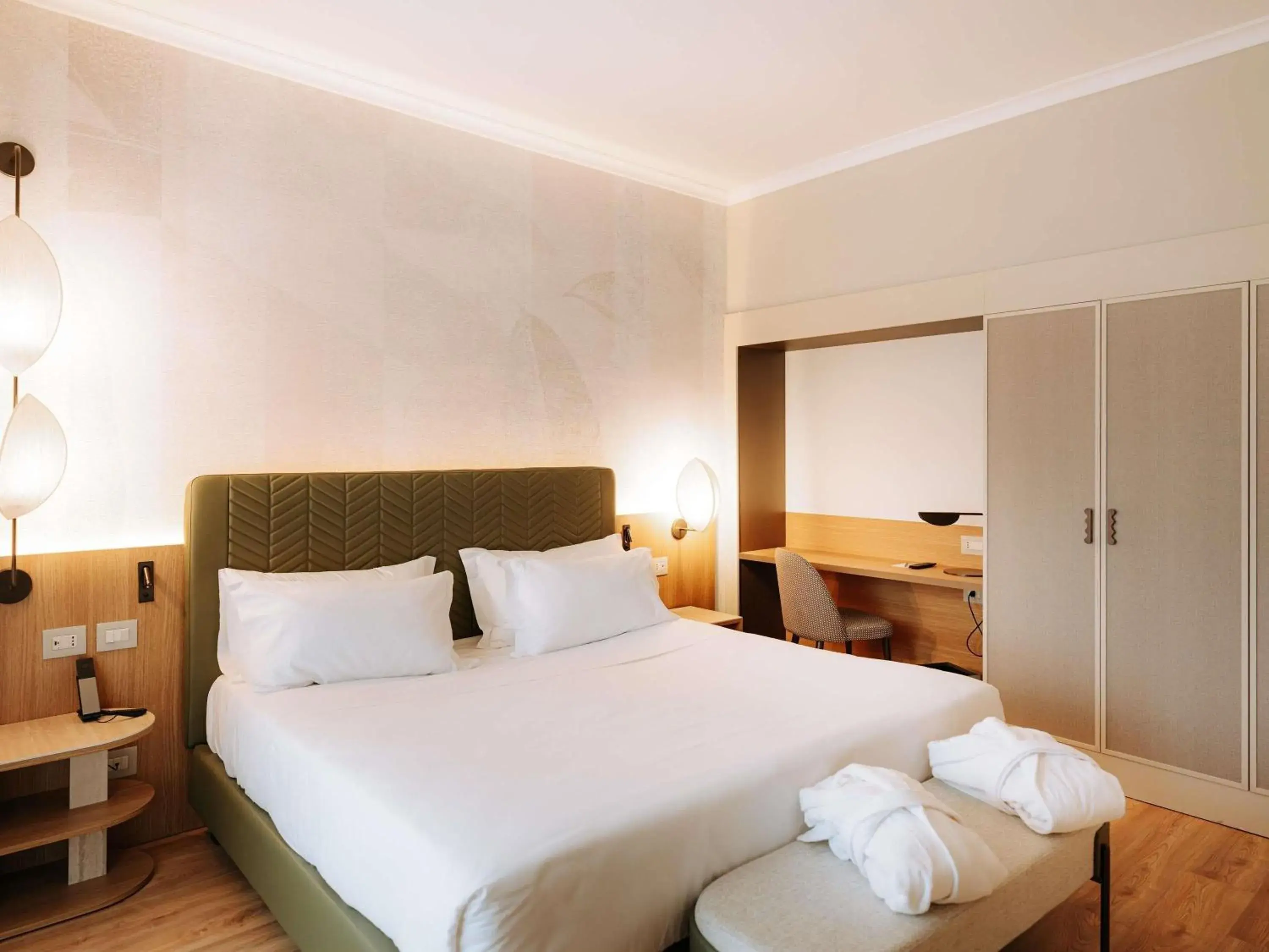 Executive Suite in Mövenpick Hotel Bari Executive Suite in Mövenpick Hotel Bari