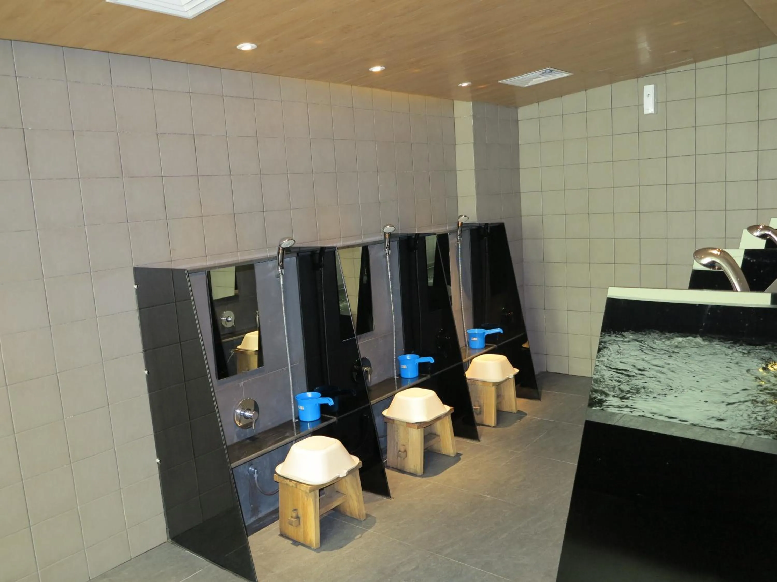 Hot Tub in GTV Hotel