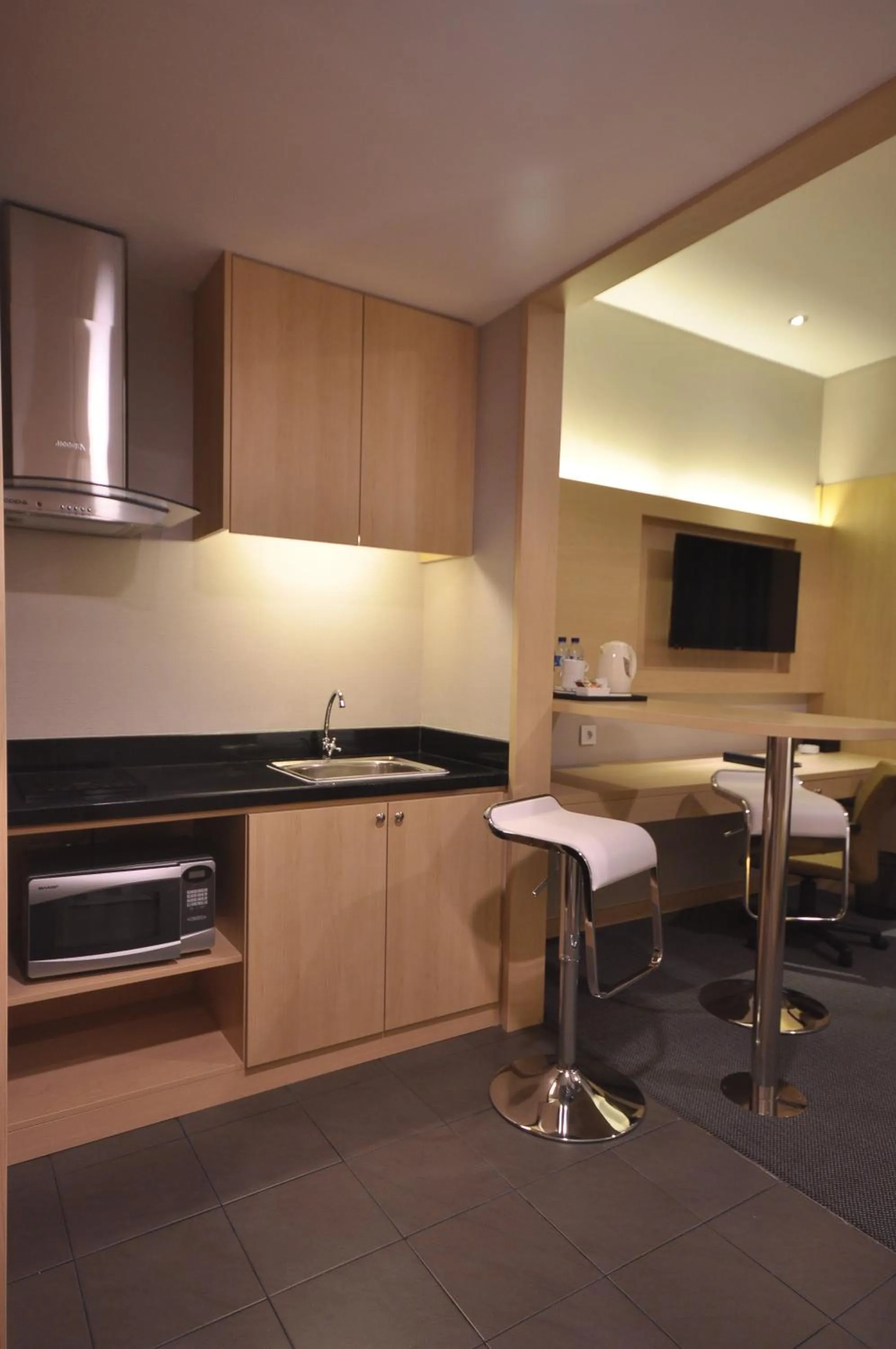 Coffee/tea facilities in GTV Hotel