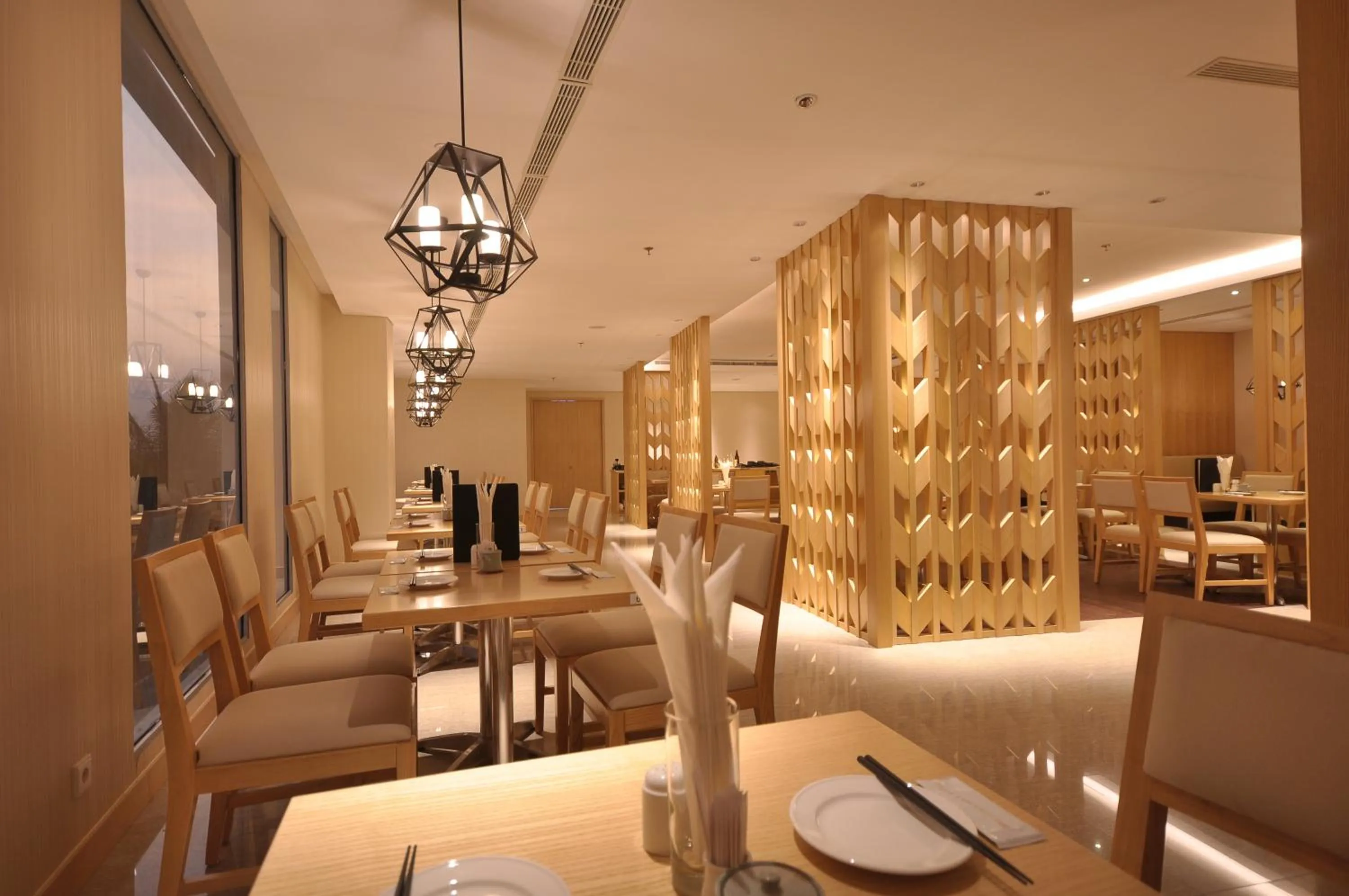 Restaurant/places to eat in GTV Hotel