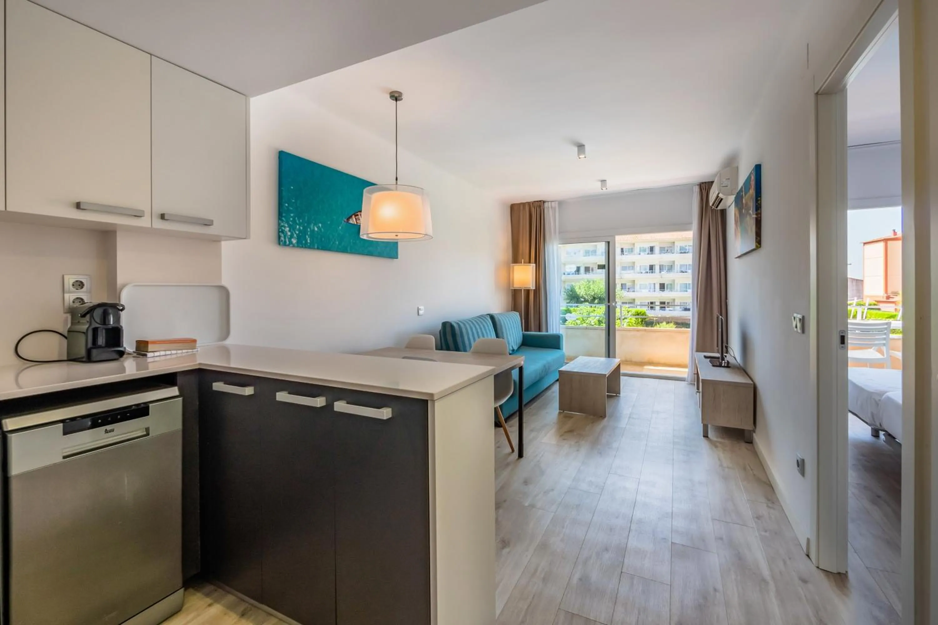 Communal lounge/ TV room in Pierre & Vacances Estartit Playa