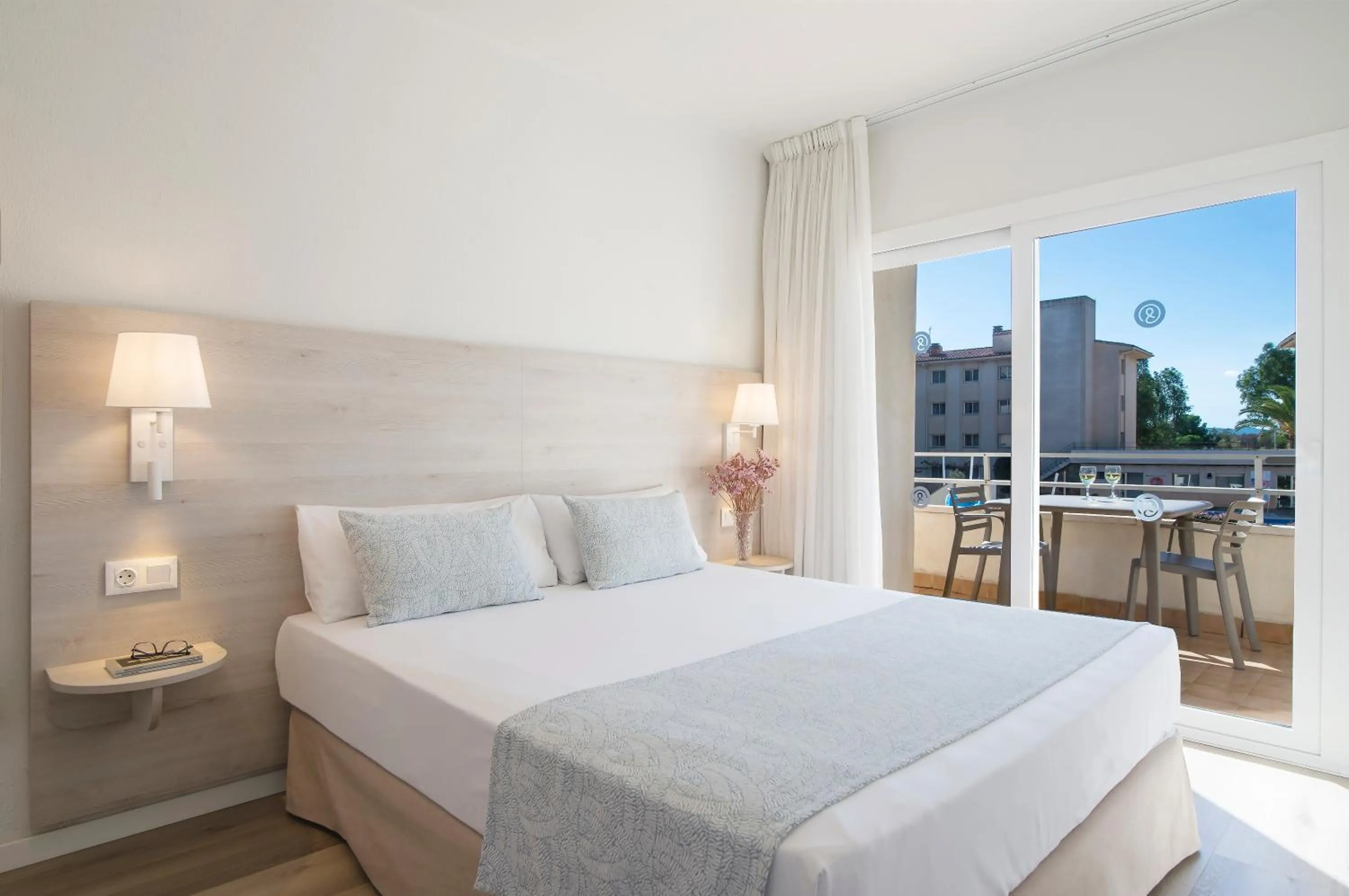 Bed in Pierre & Vacances Estartit Playa