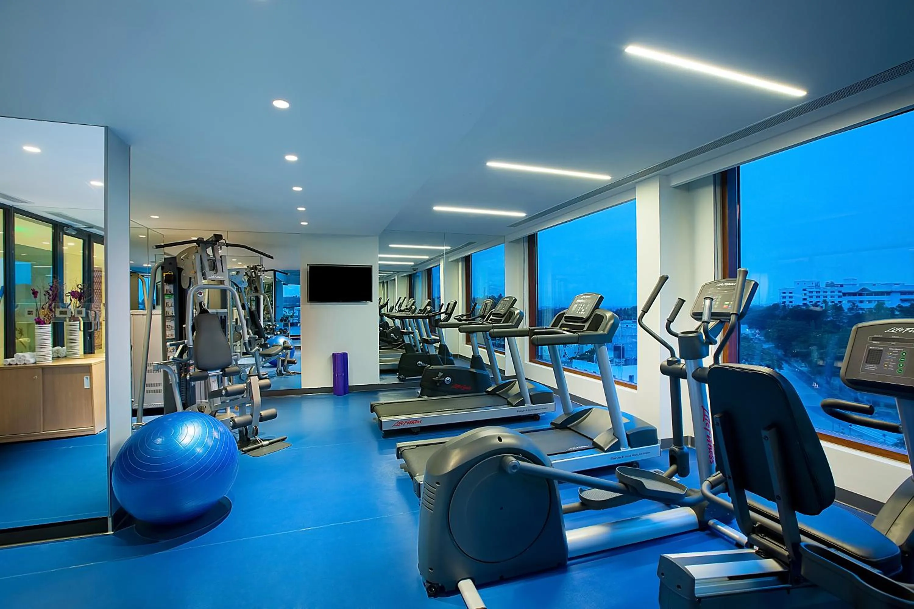 Fitness centre/facilities in Grand Mercure Mysore - An Accor Brand