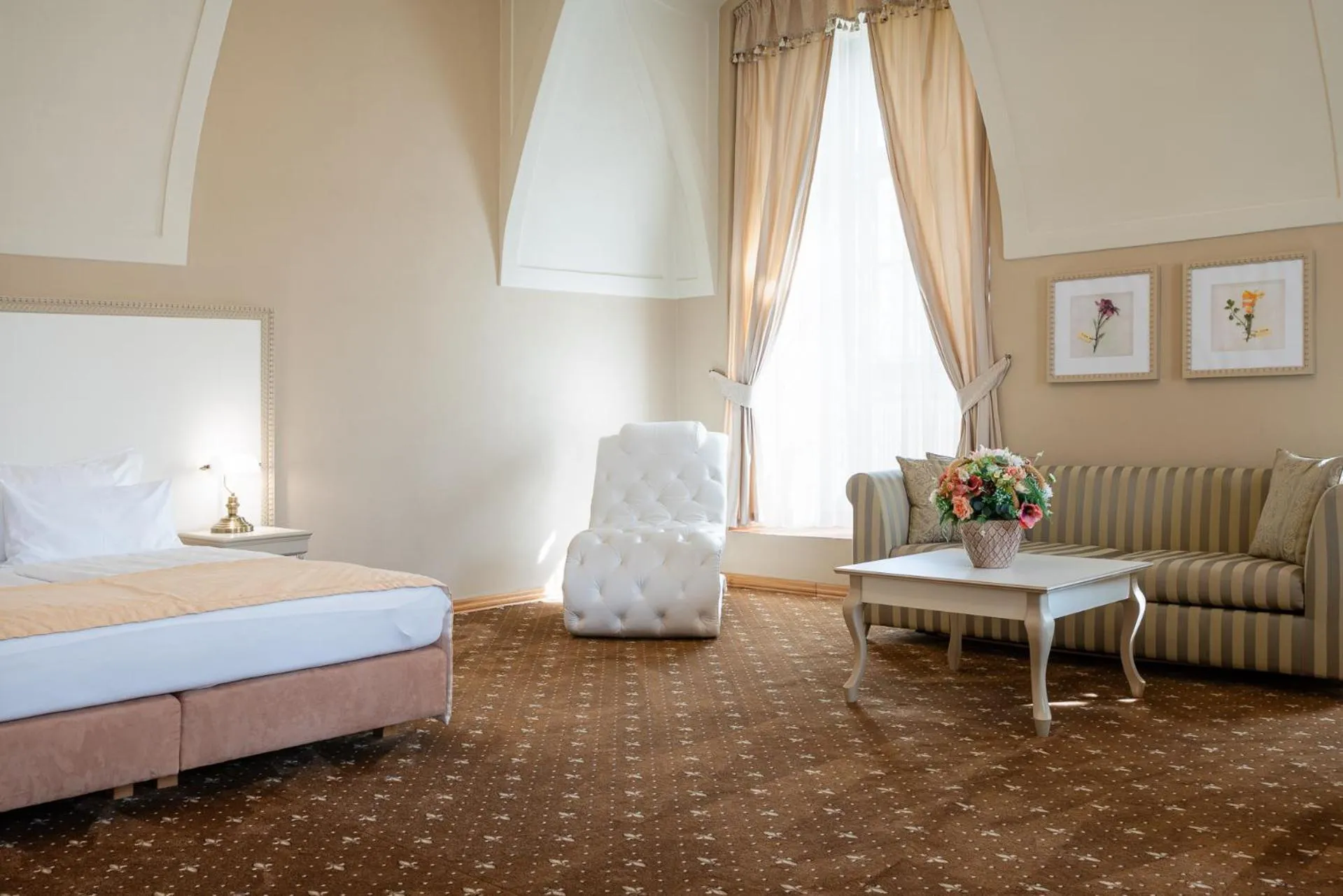 Bed in Hotel Gino Park Palace - Kaštieľ Orlové