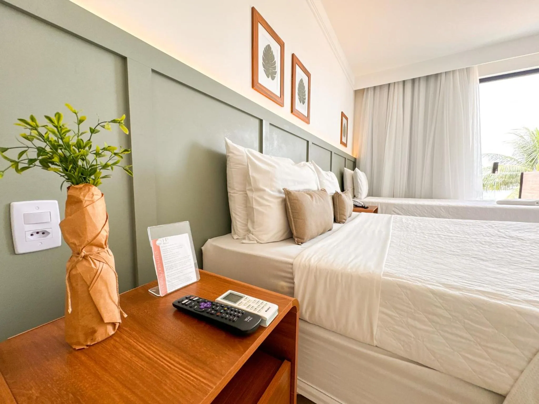 Bedroom, Bed in Hotel Premium Recanto da Passagem