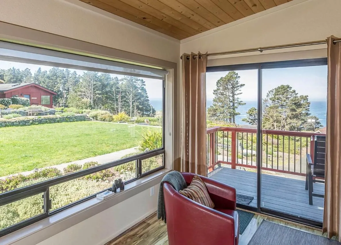 Spring in Cottages at Little River Cove