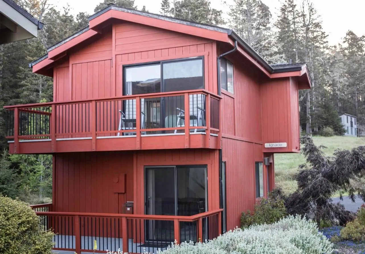 Spring in Cottages at Little River Cove