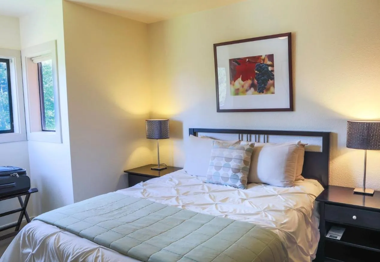 Bed in Cottages at Little River Cove