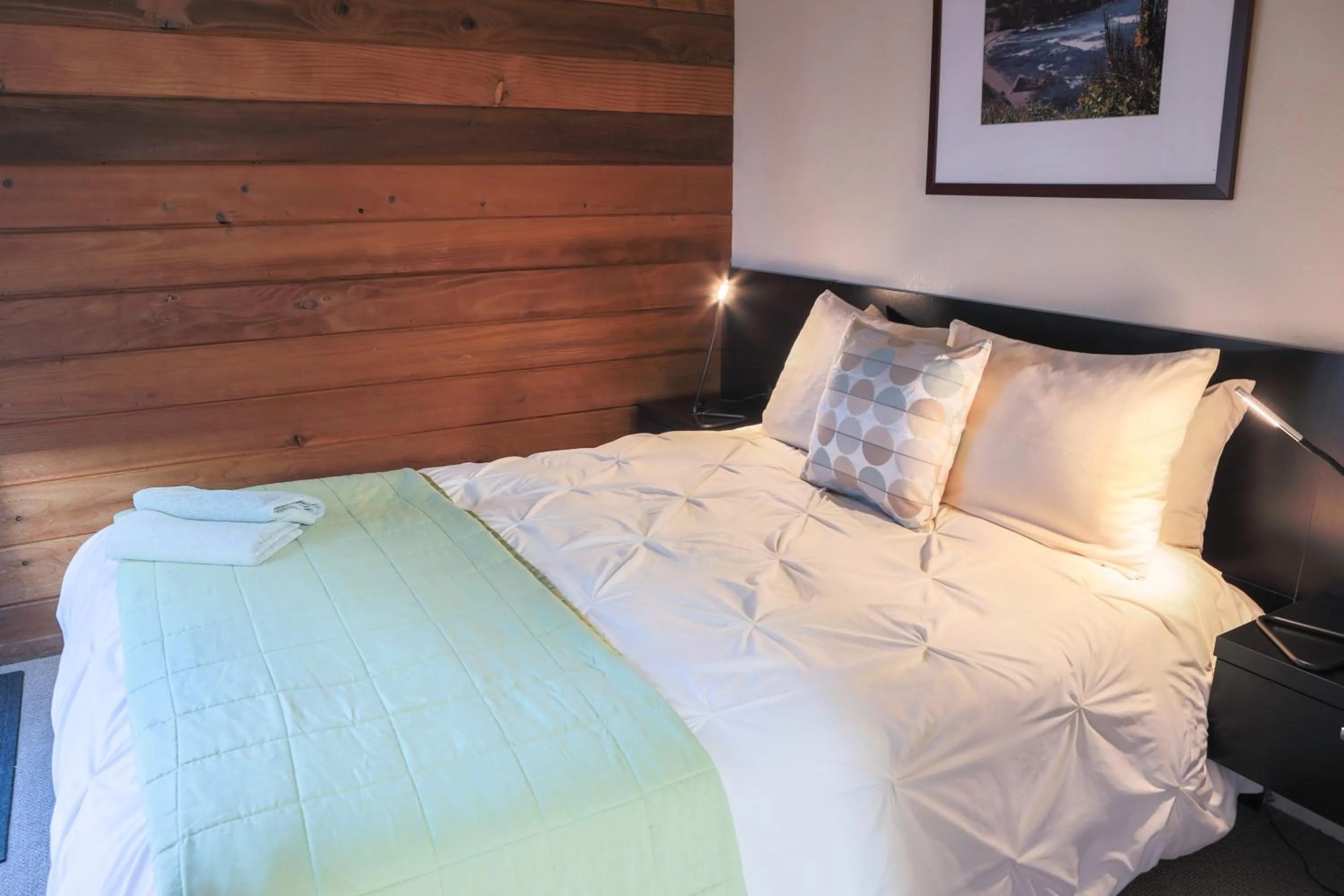 Bed in Cottages at Little River Cove