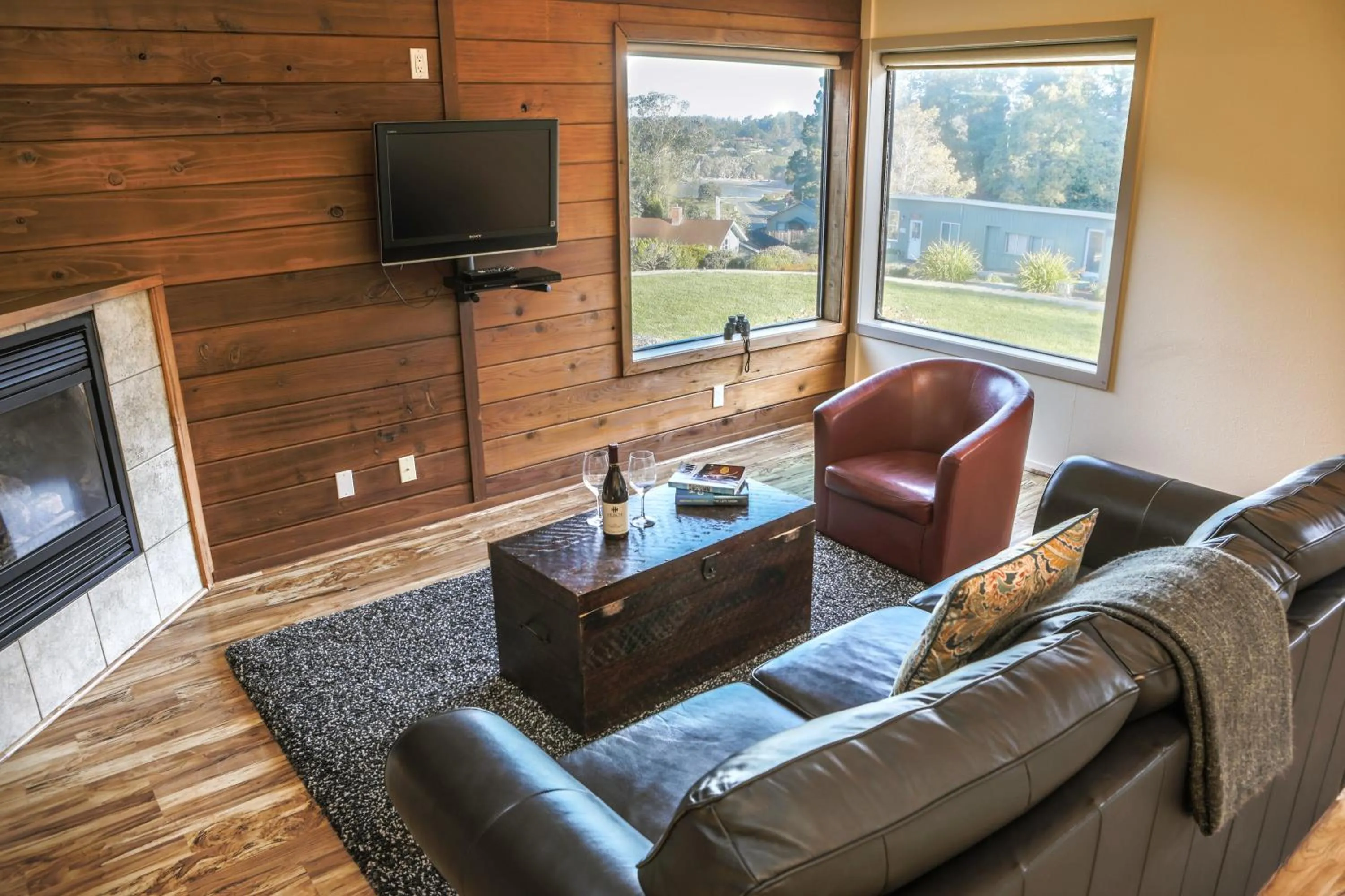 TV and multimedia in Cottages at Little River Cove