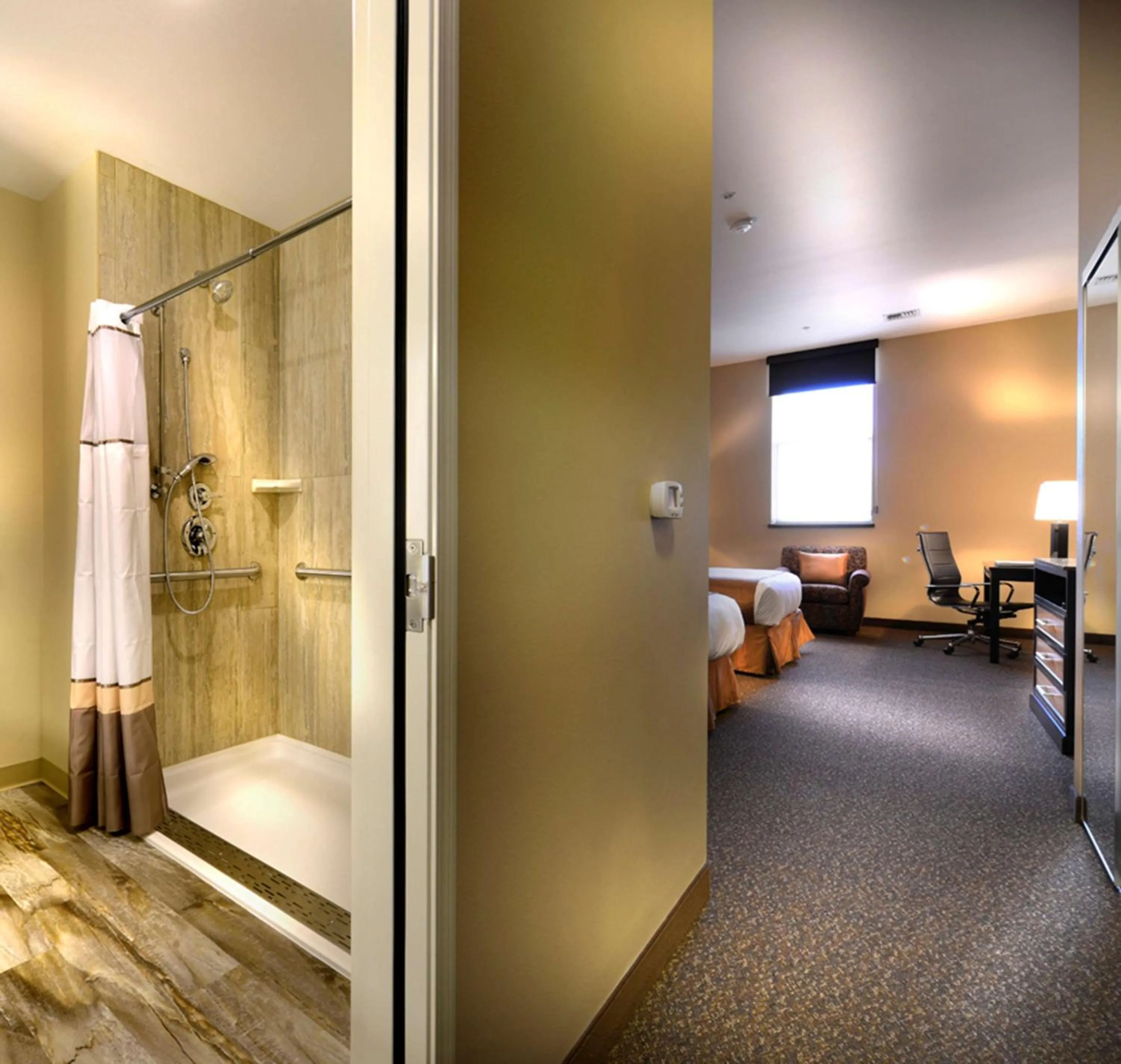 Bedroom, Bed in Hotel Maison Yakima Tapestry Collection by Hilton