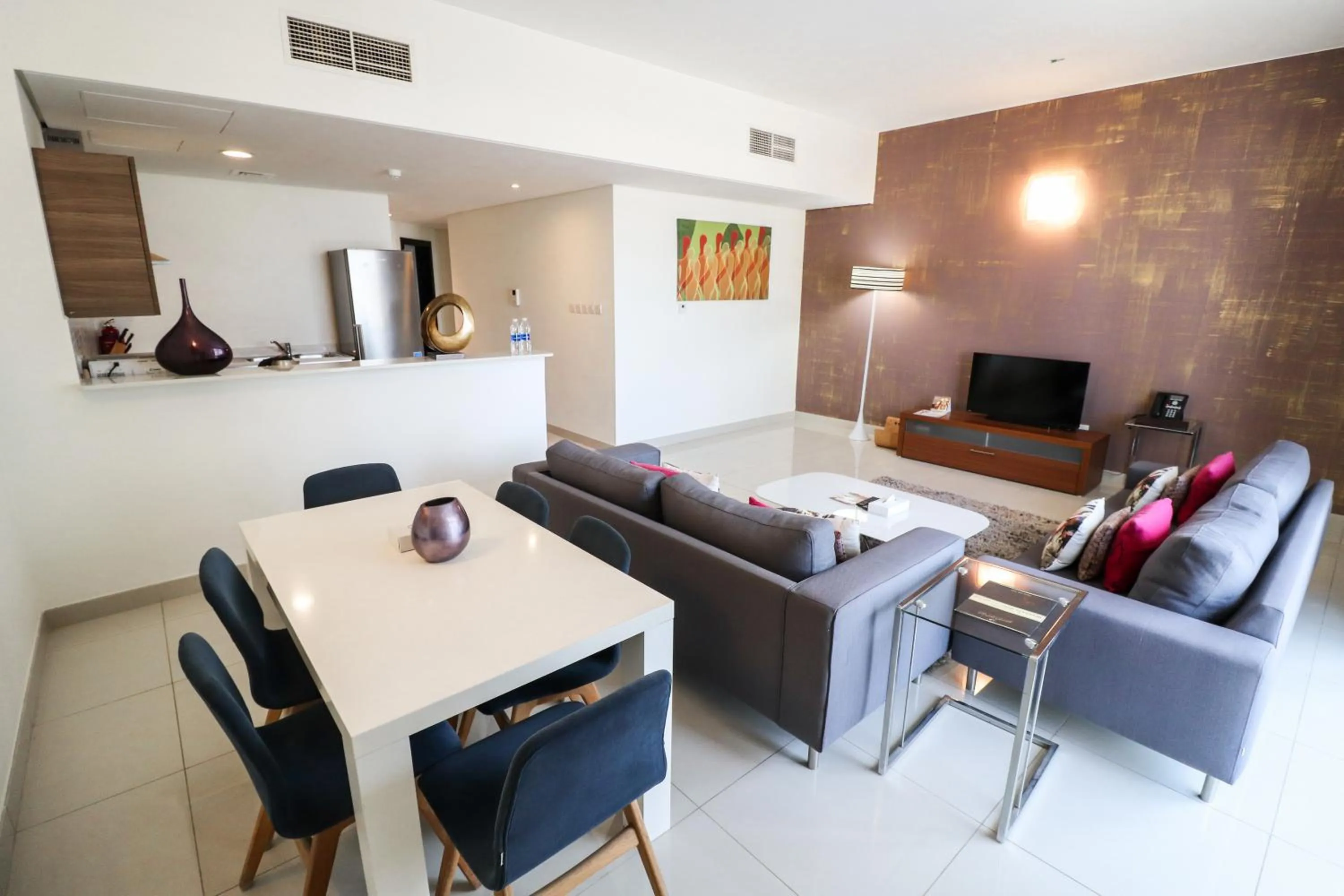 Seating area in Gulf Suites Hotel Amwaj