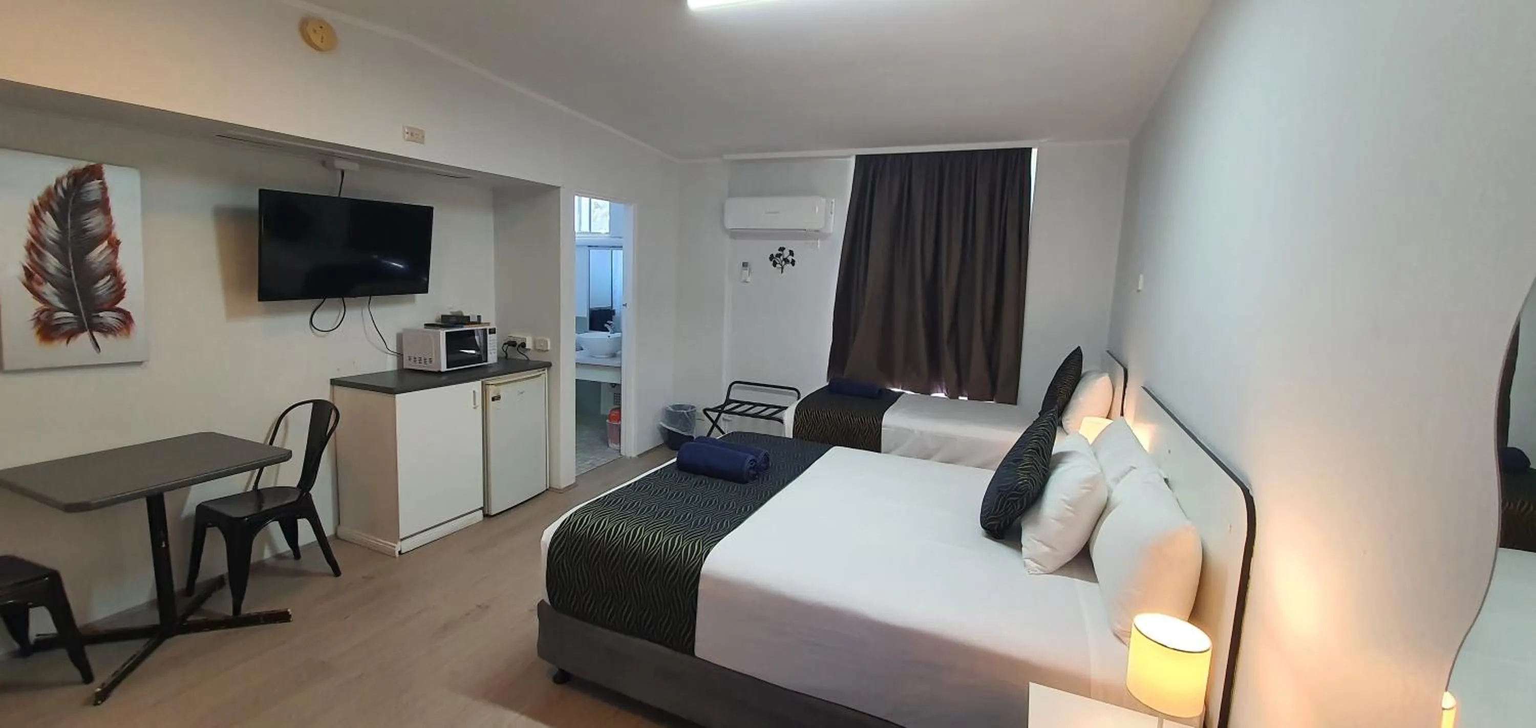 Bed in Silver Oaks Motel