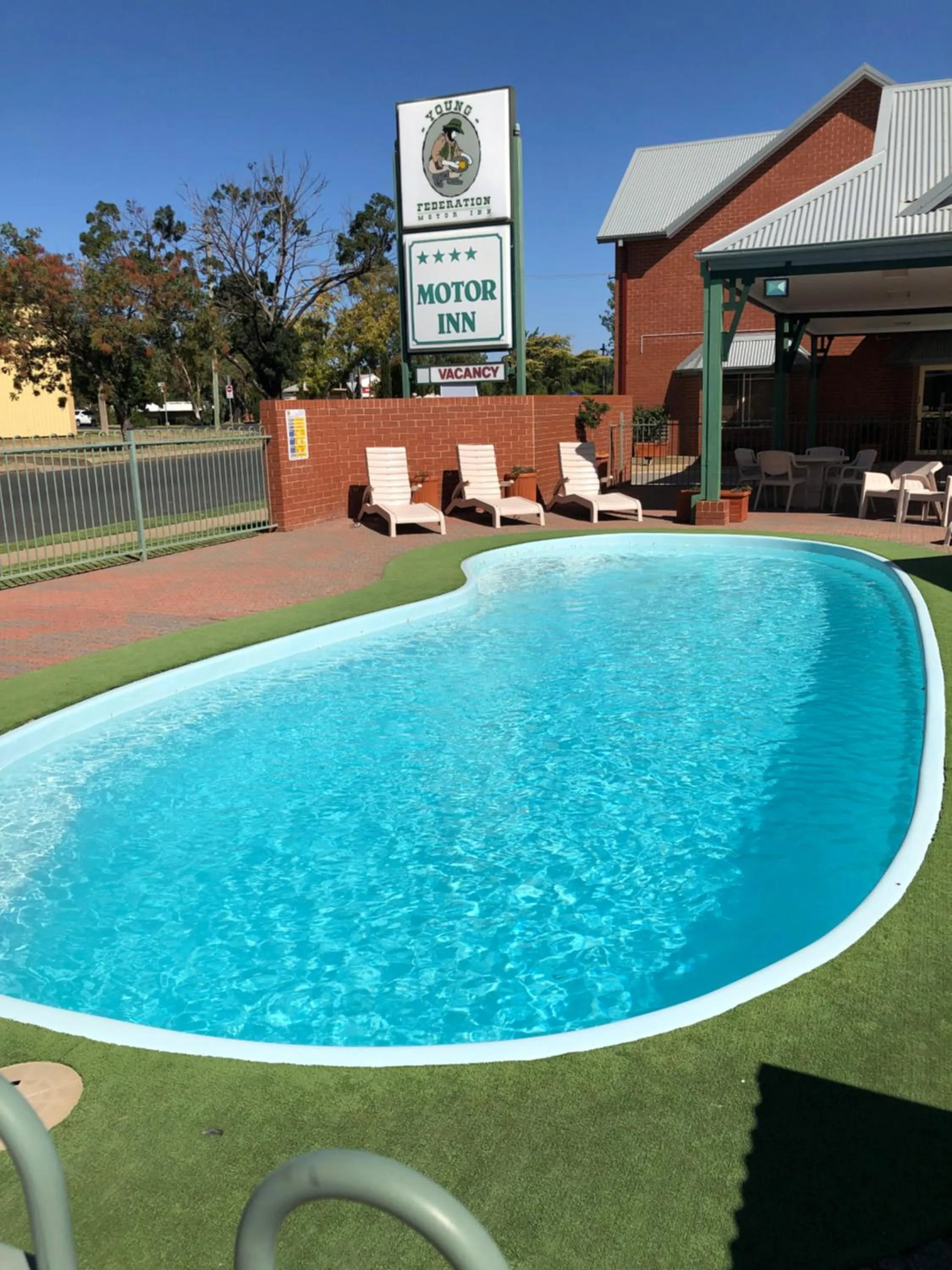 Pool view in Young Federation Motor Inn and Services Club
