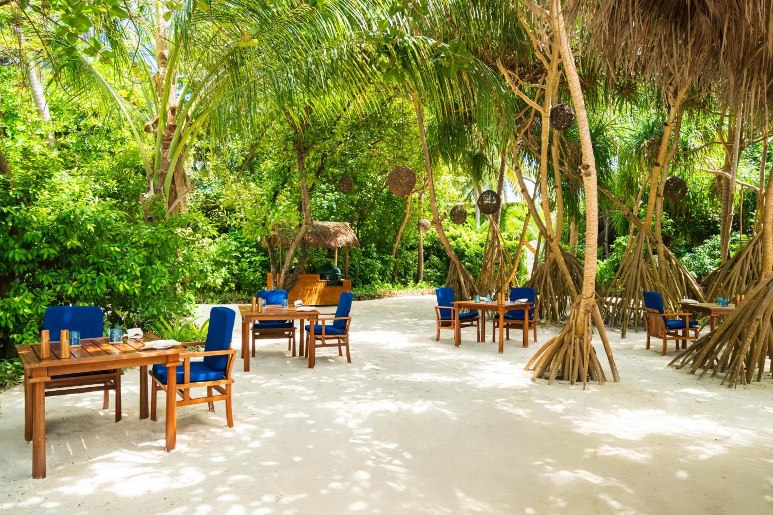 Restaurant/places to eat in Milaidhoo Maldives