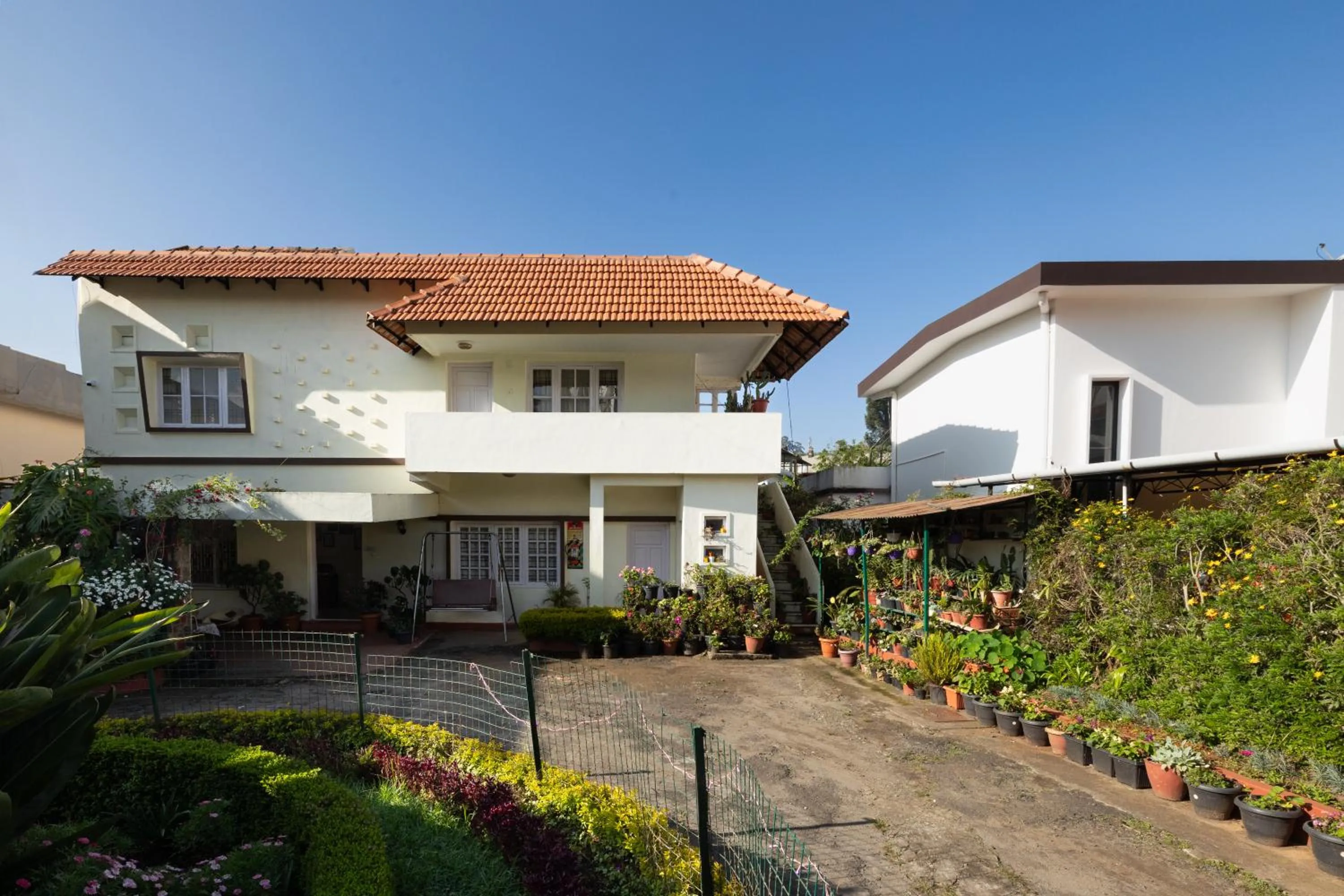 Facade/entrance in Colonels inn
