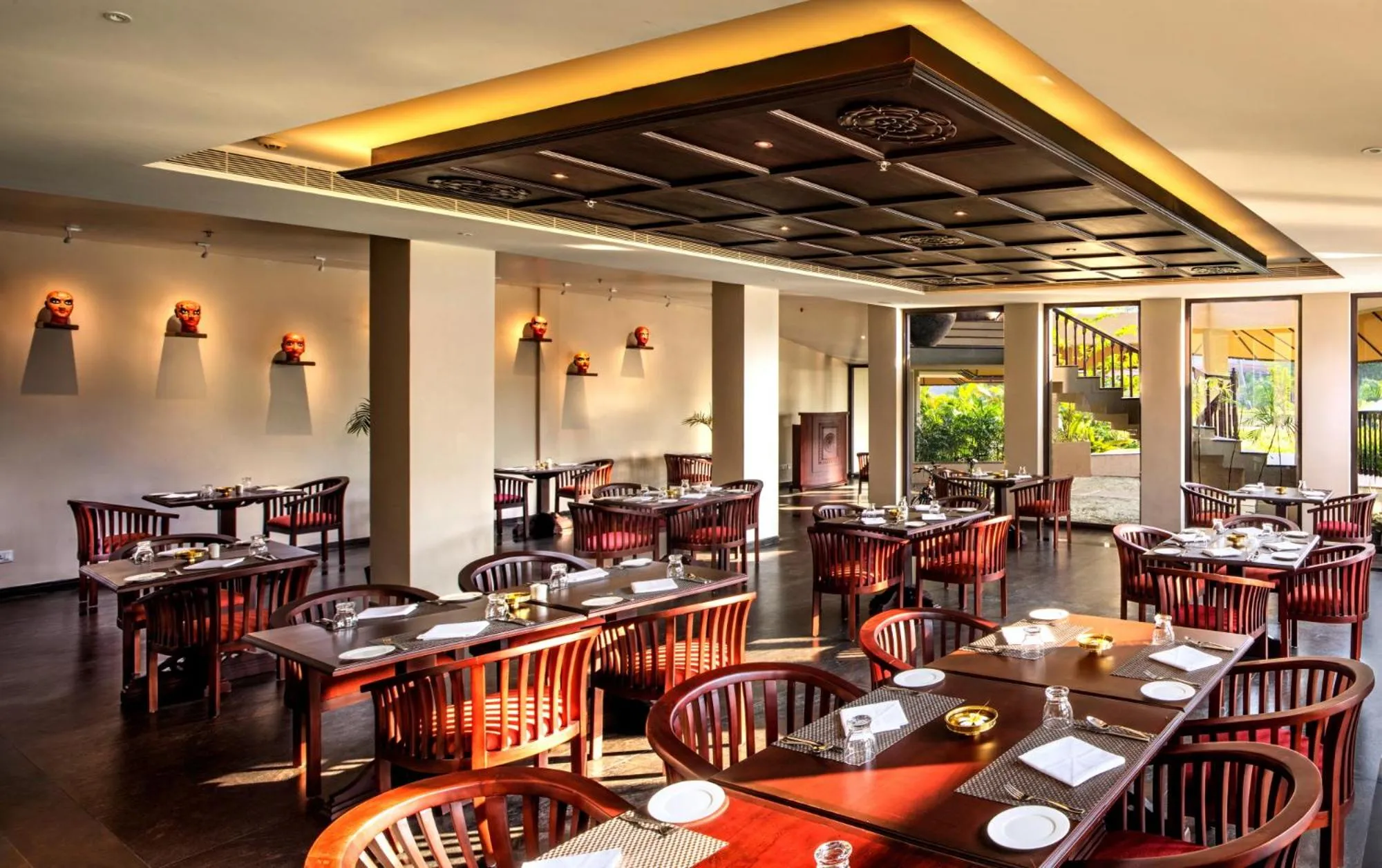 Restaurant/places to eat in Niraamaya Wellness Retreats Backwaters And Beyond Kumarakom