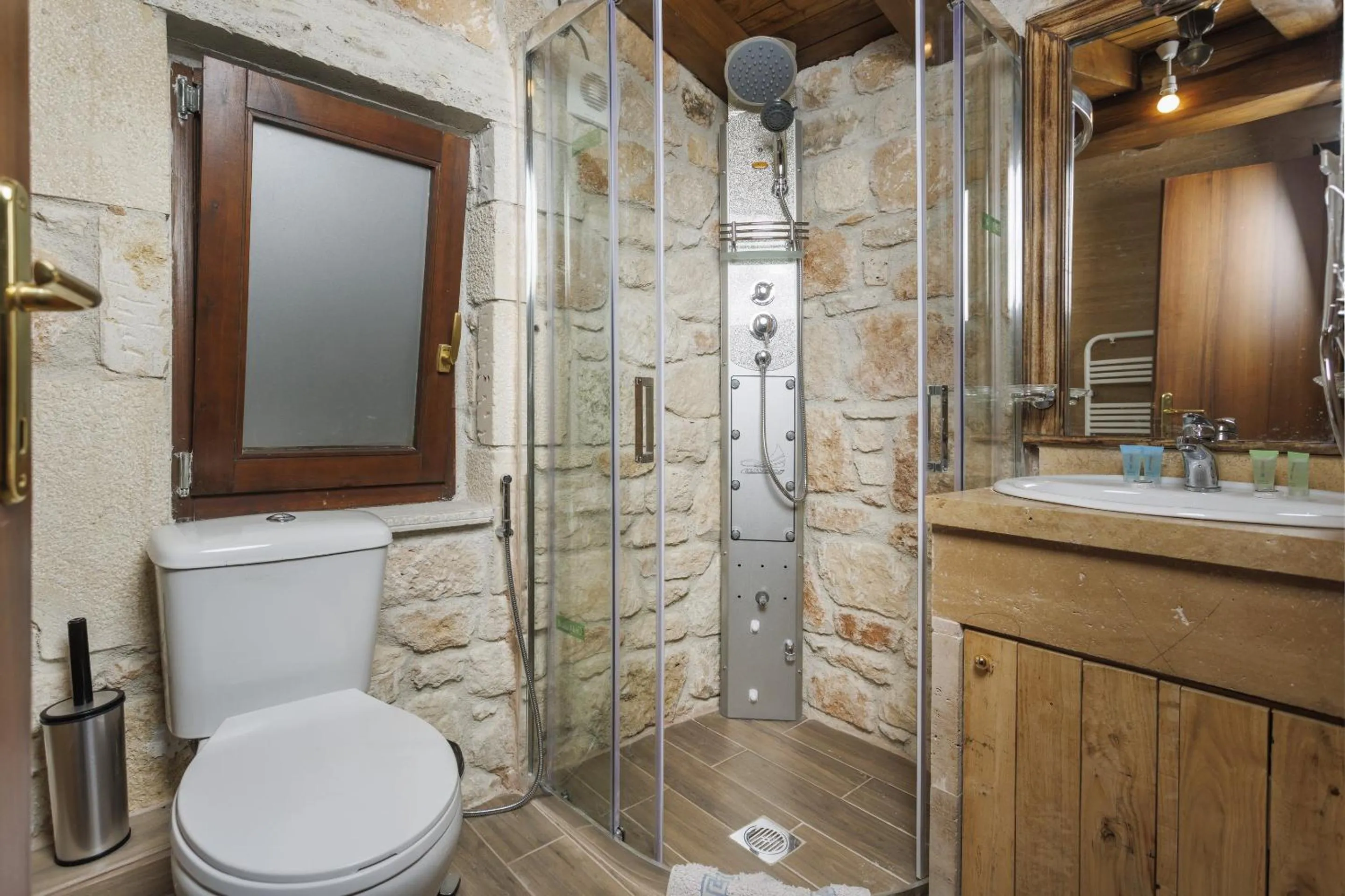 Bathroom in Akritas Ef Zin Villas & Suites