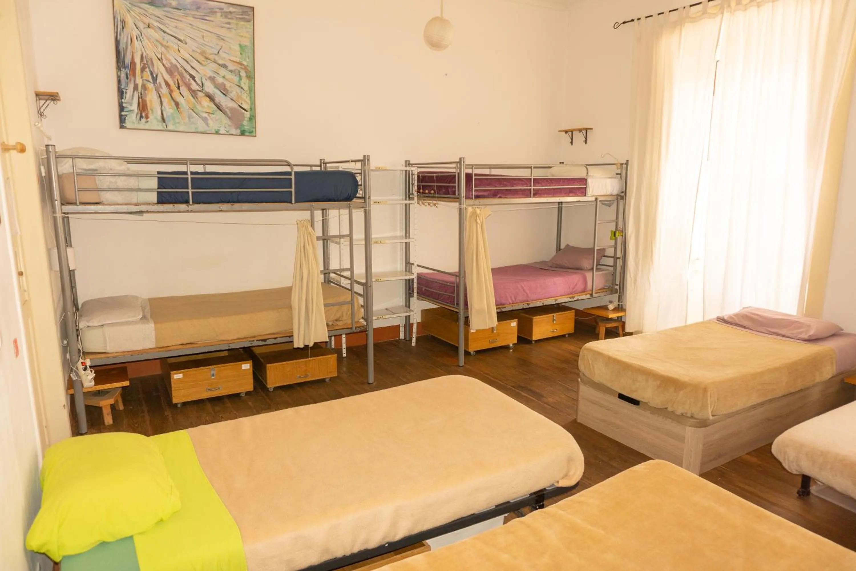 Photo of the whole room, Bed in Hostel Albergue La Casa Encantada