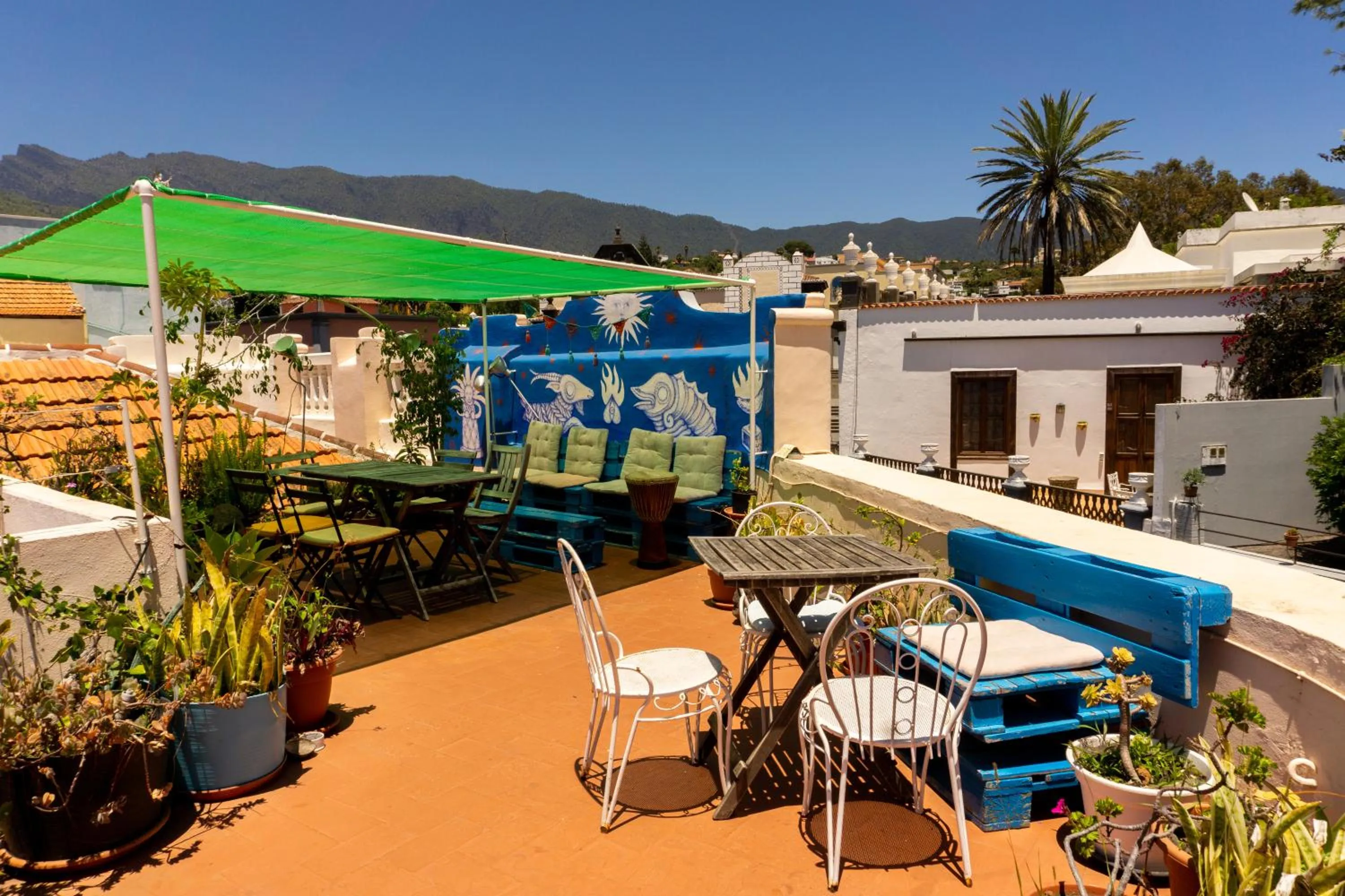 Balcony/Terrace in Hostel Albergue La Casa Encantada