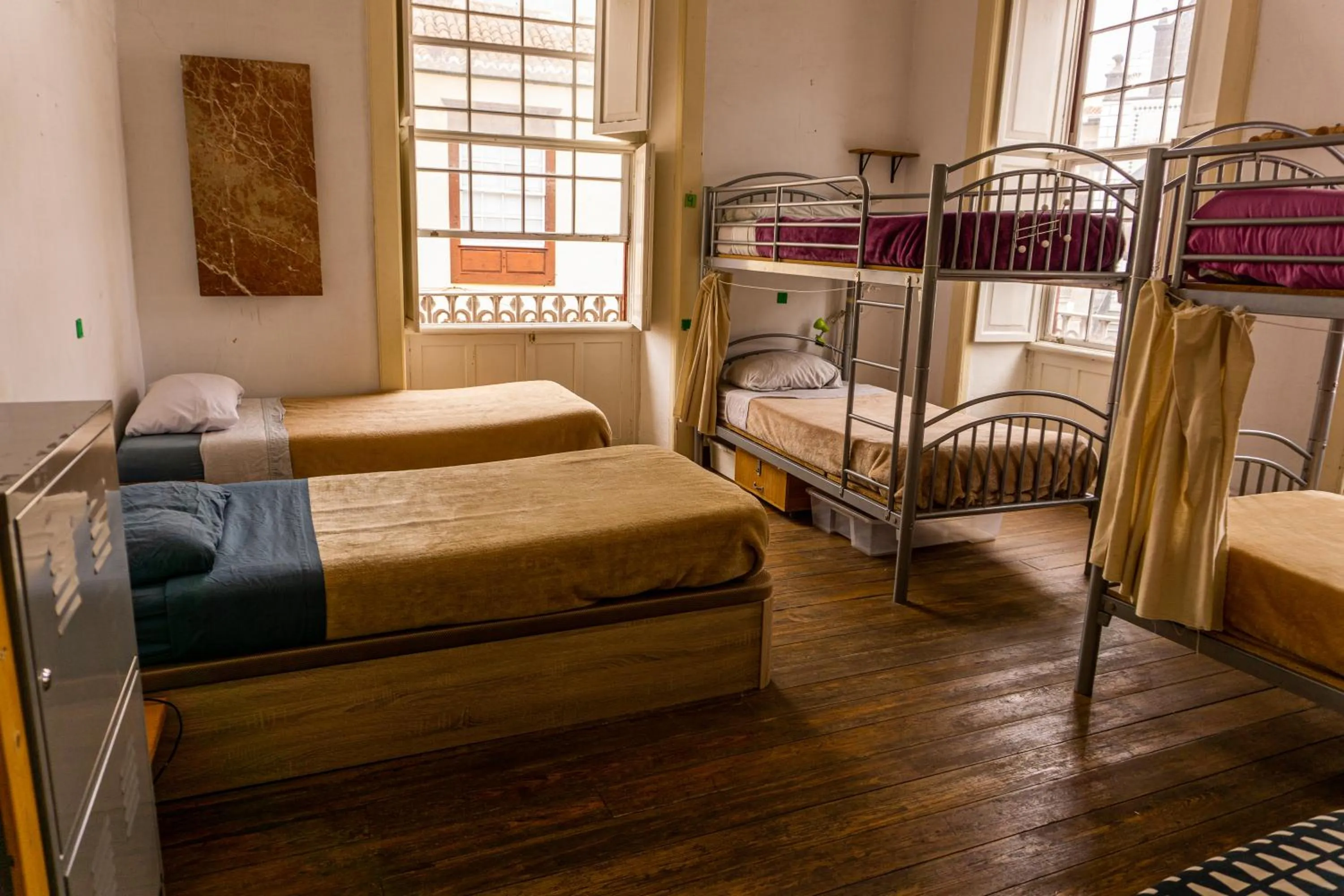 Photo of the whole room, Bed in Hostel Albergue La Casa Encantada