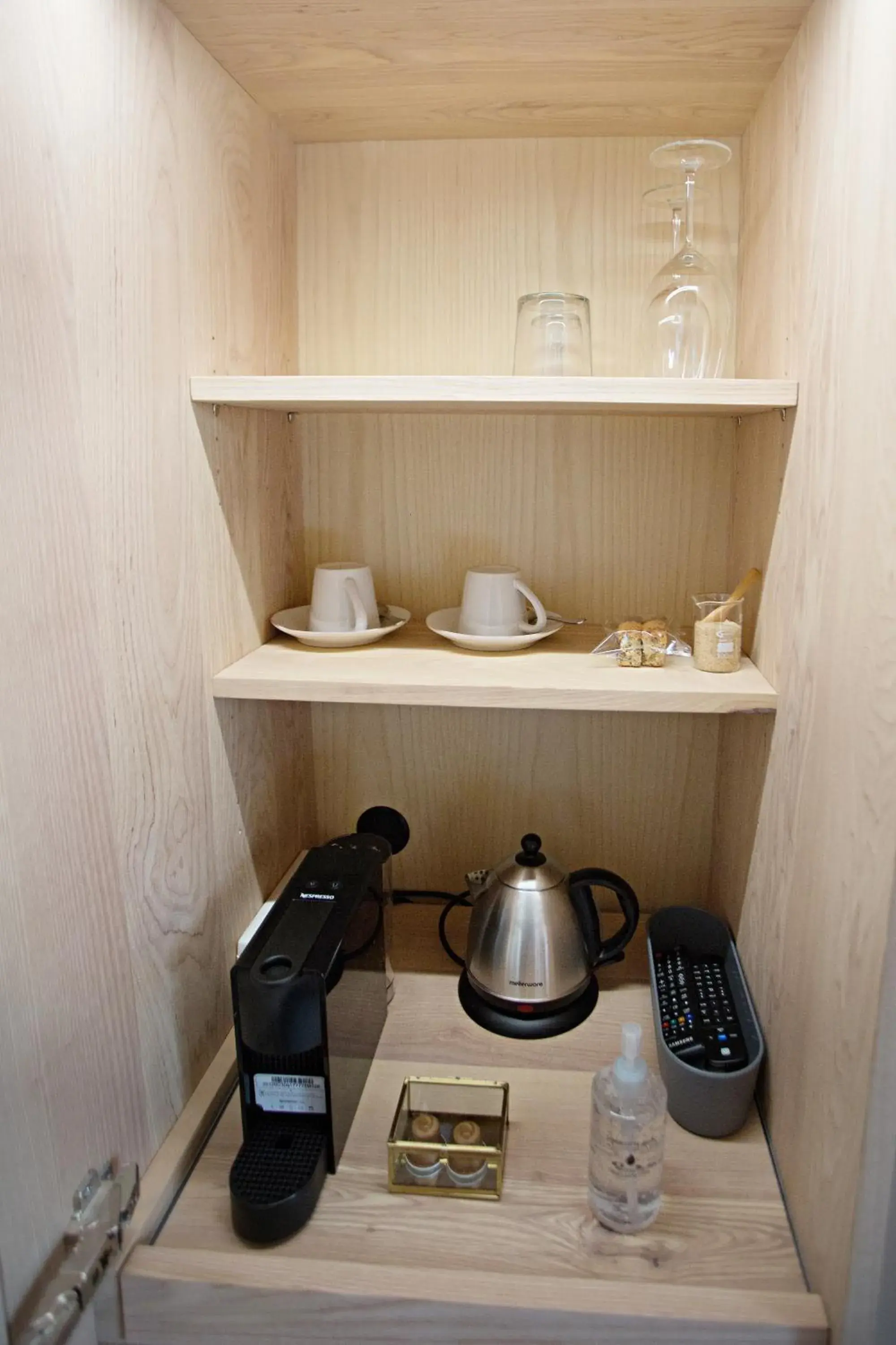 Superior King Room with Bath - single occupancy in Beckhuis Superior King Room with Bath - single occupancy in Beckhuis