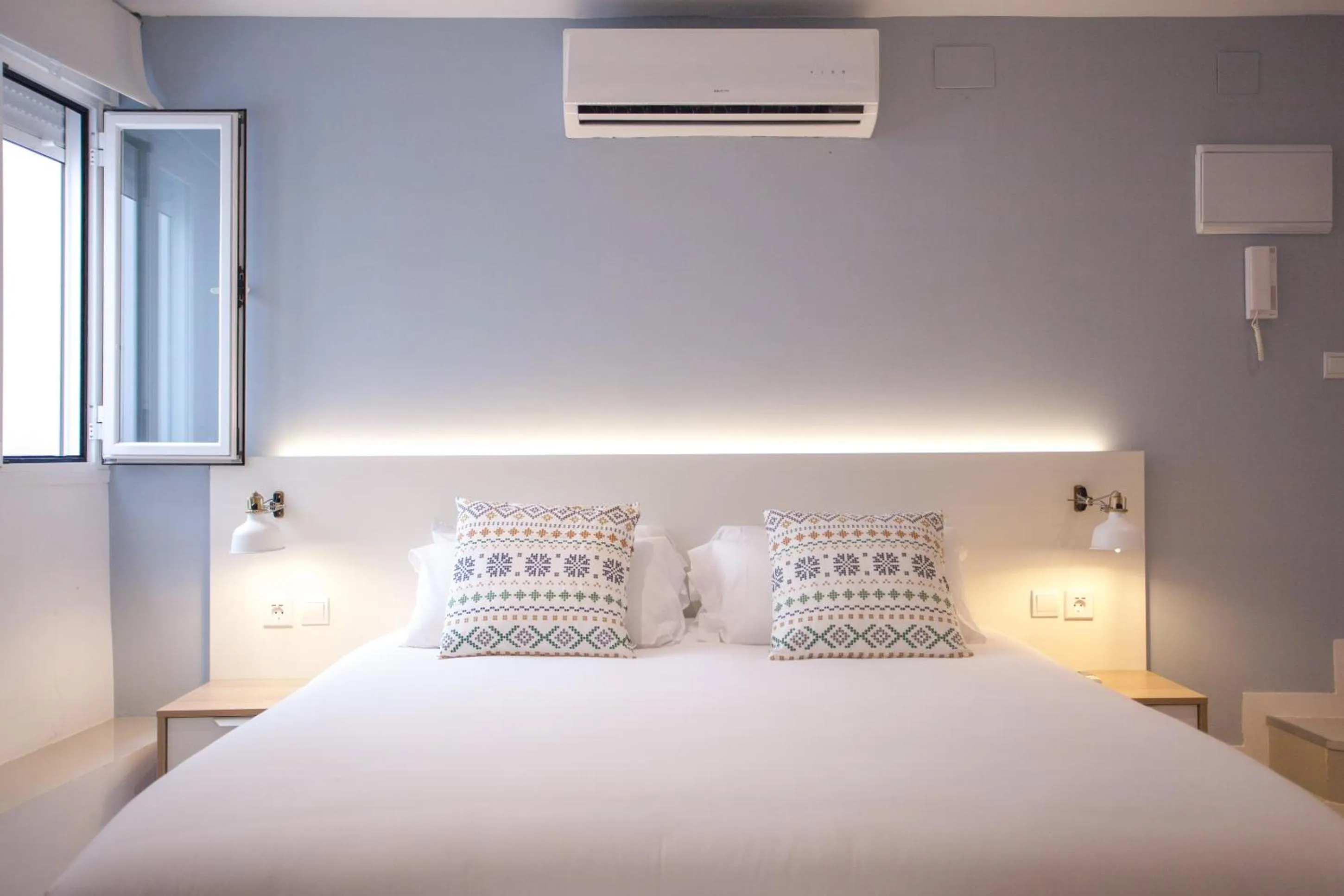 Bedroom, Bed in Apartment in Malasaña