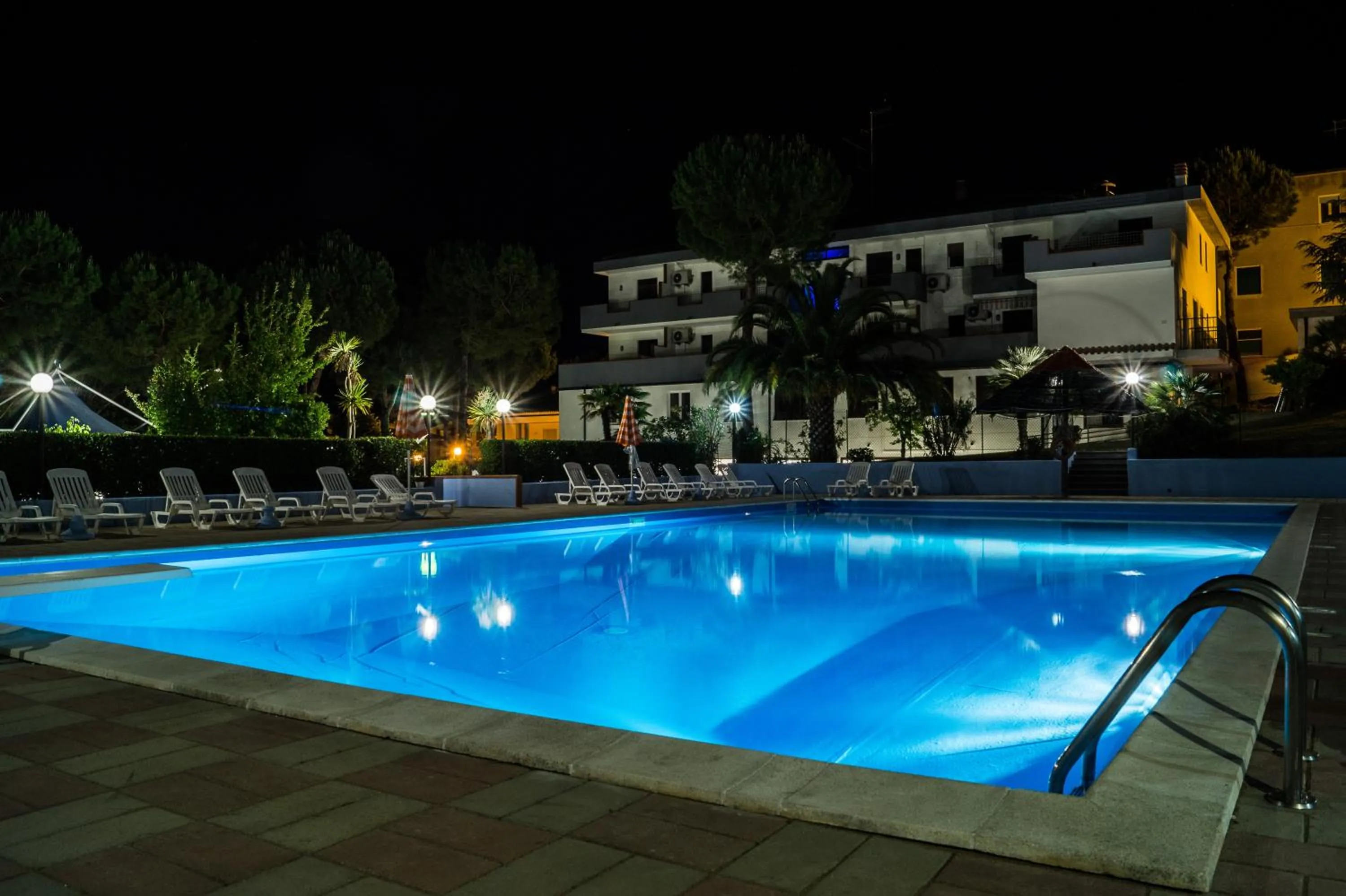 Night in Pineto Resort