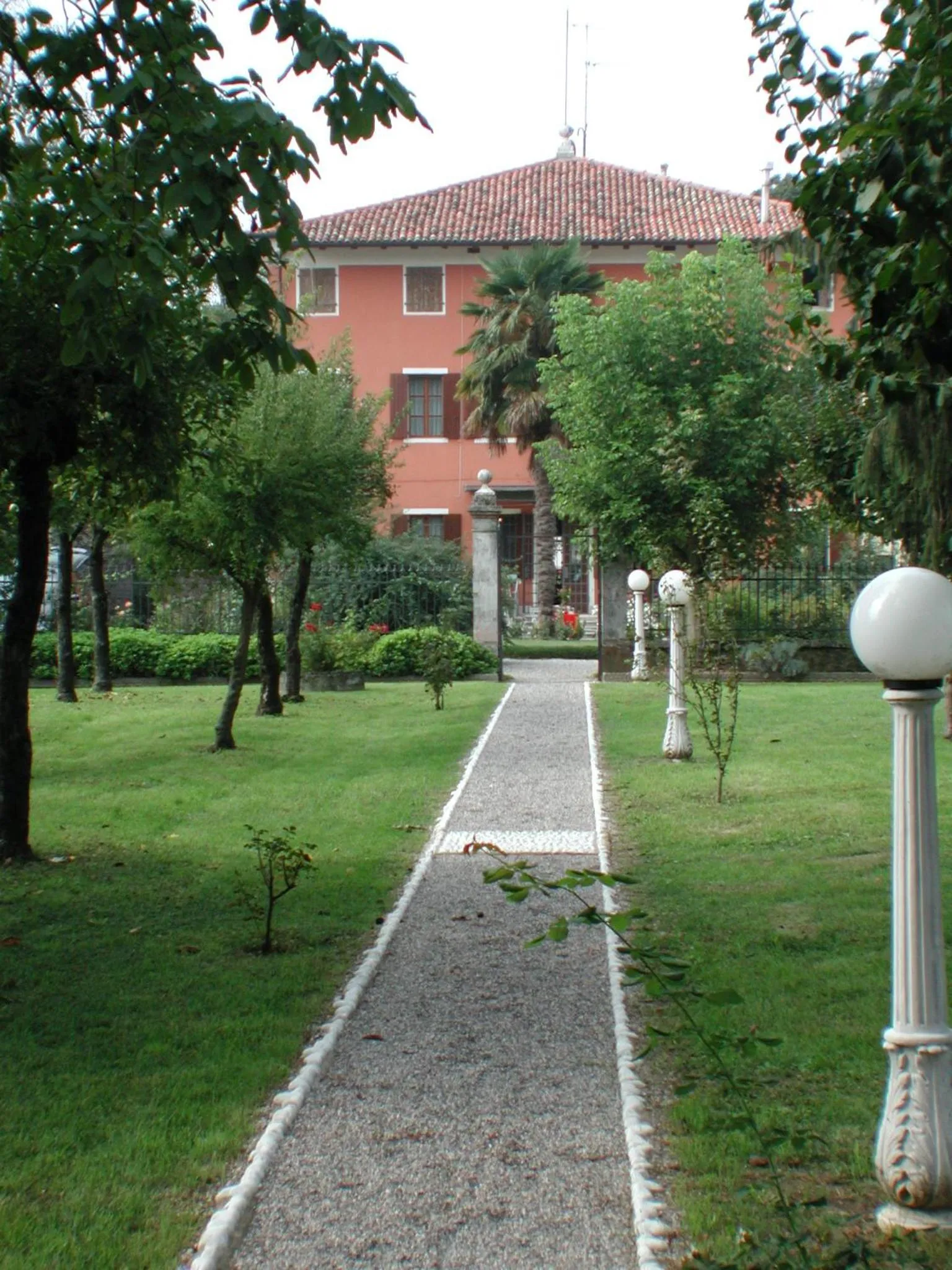 Garden view in B&b Villa Bornancini