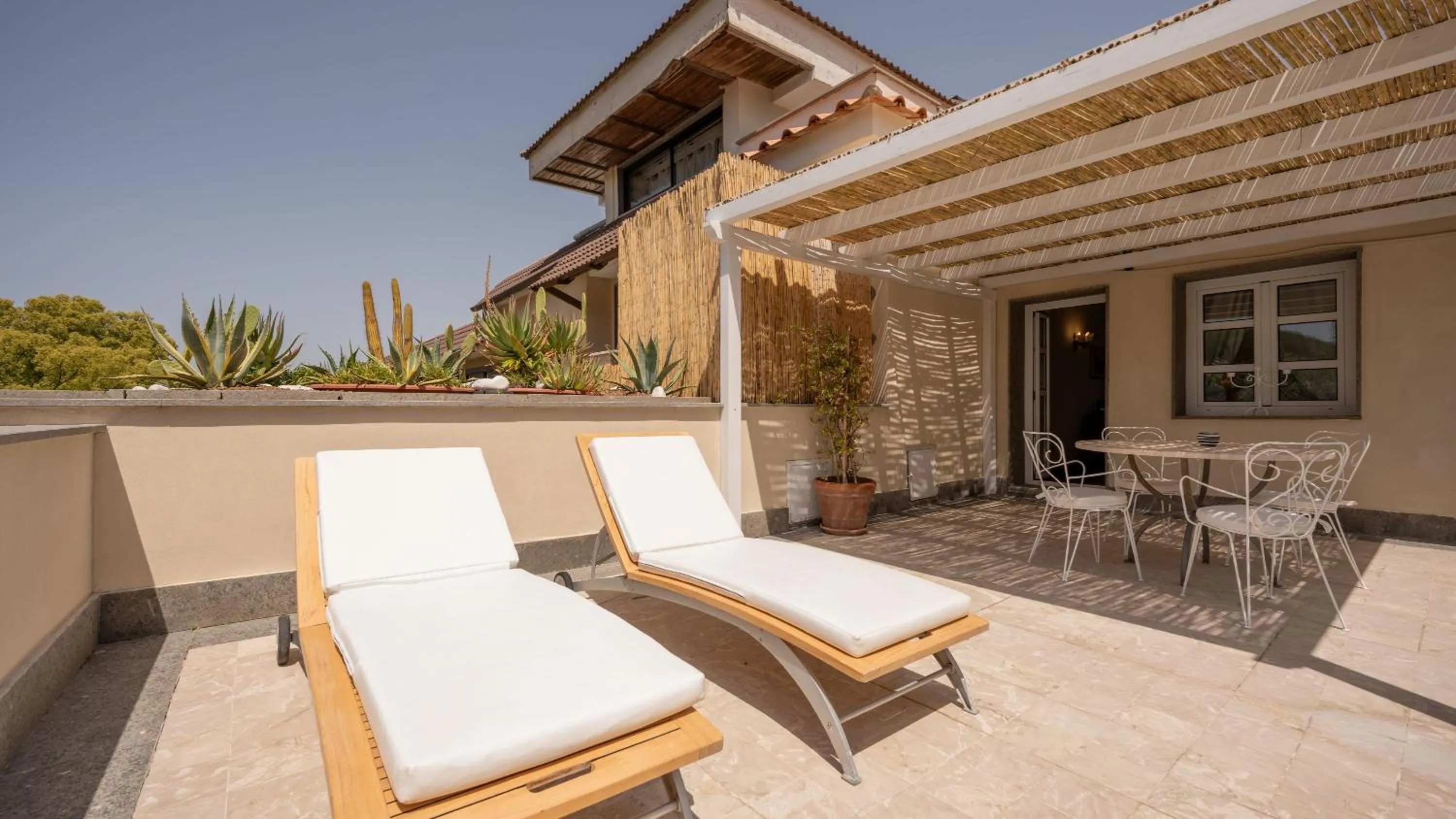 Patio in Grand Hotel Cocumella