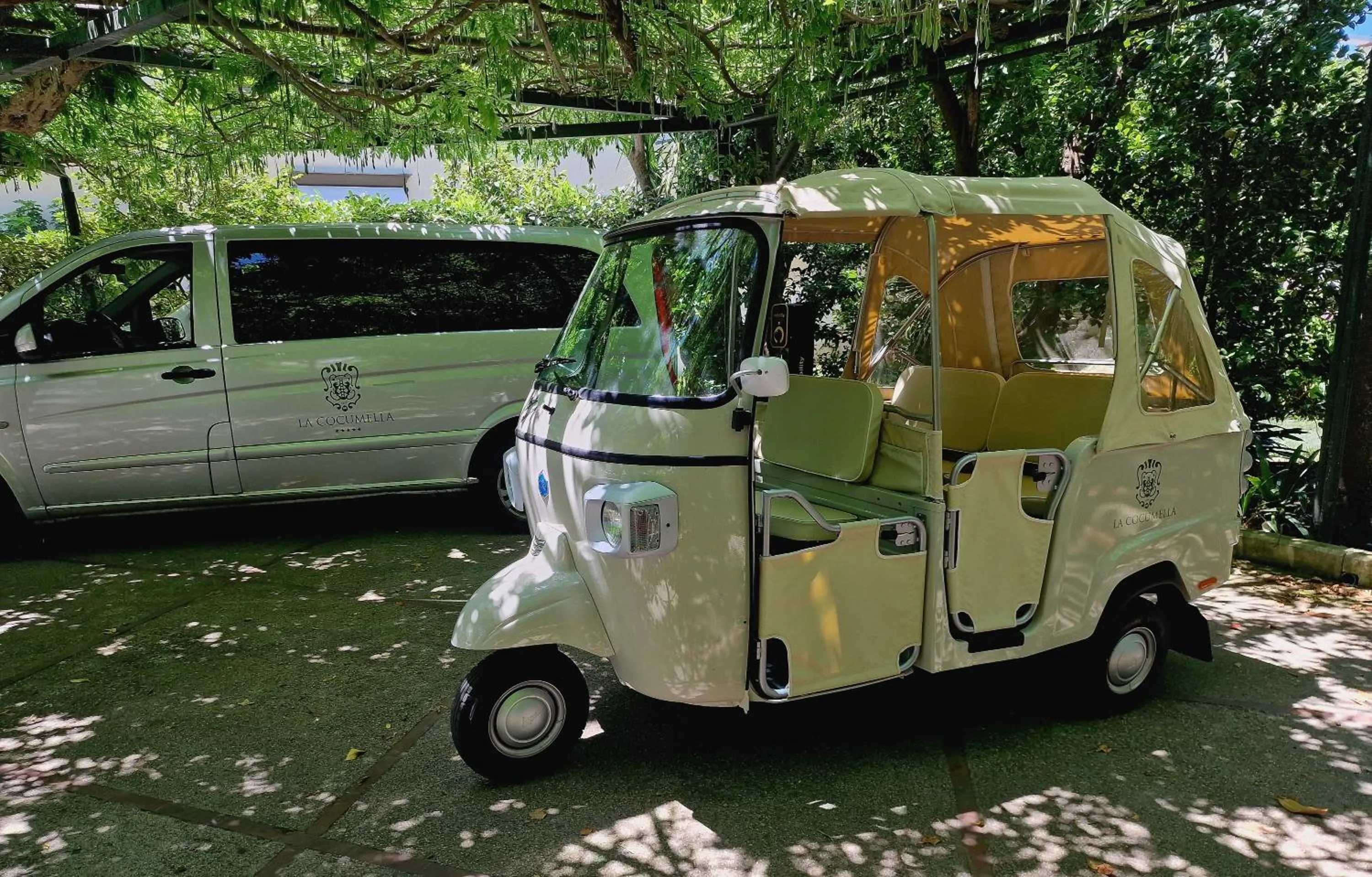 shuttle in Grand Hotel Cocumella