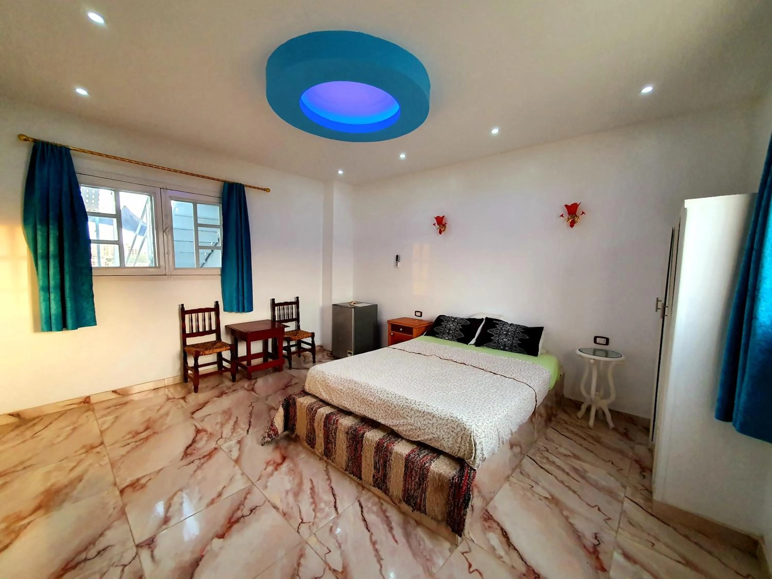 Bed in Luxor Guest House